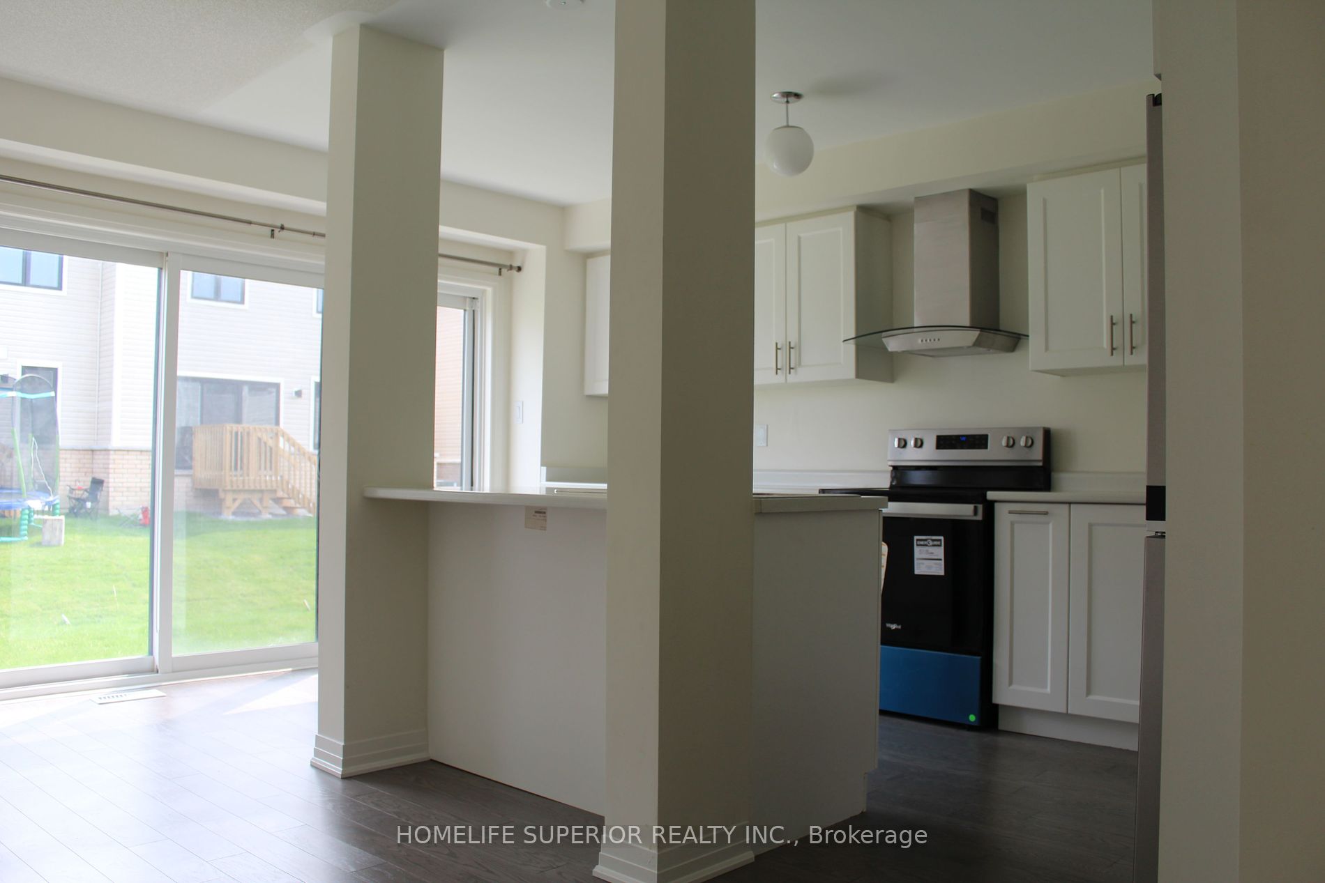 35 Caspian Sq