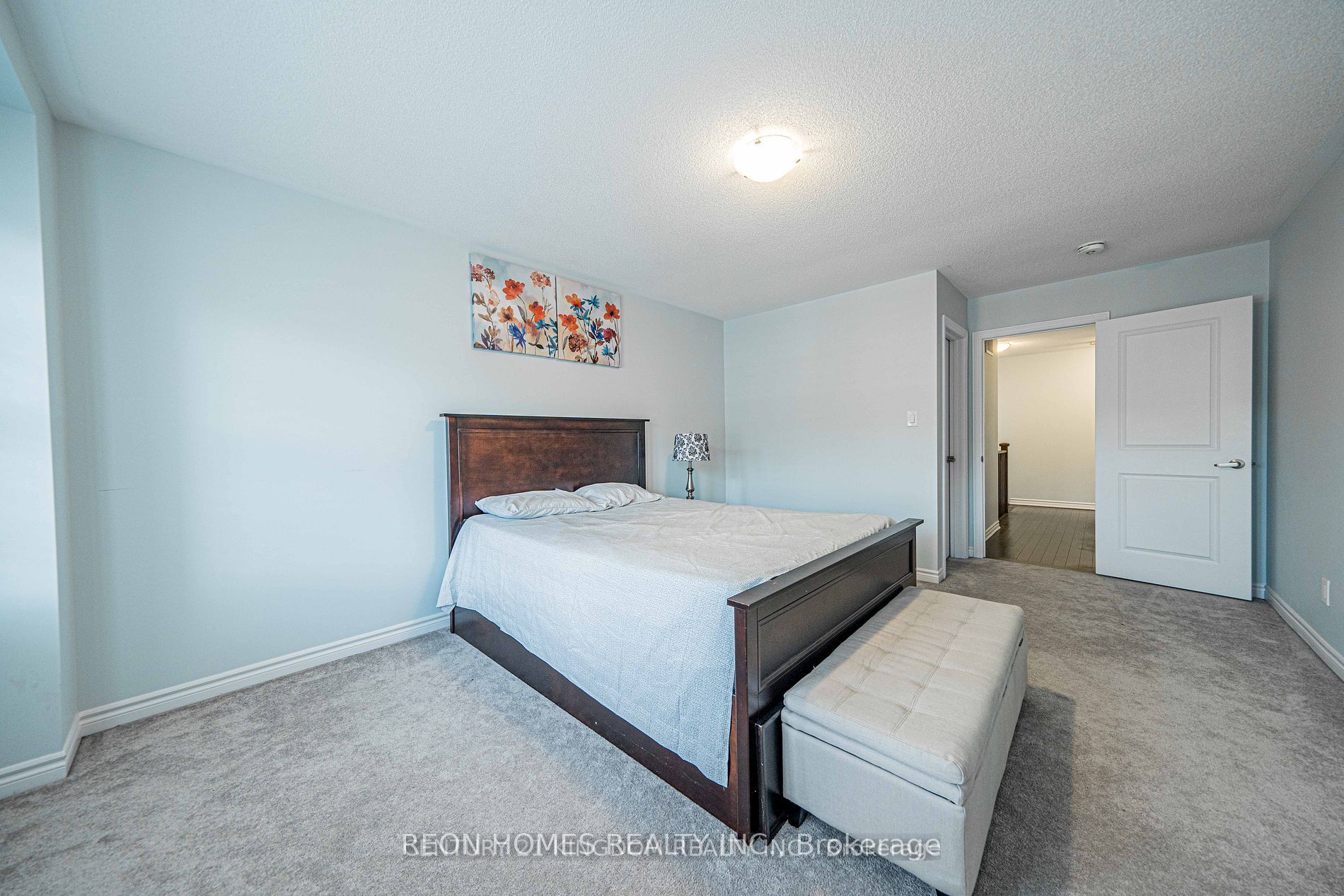 2142 Saffron Dr
