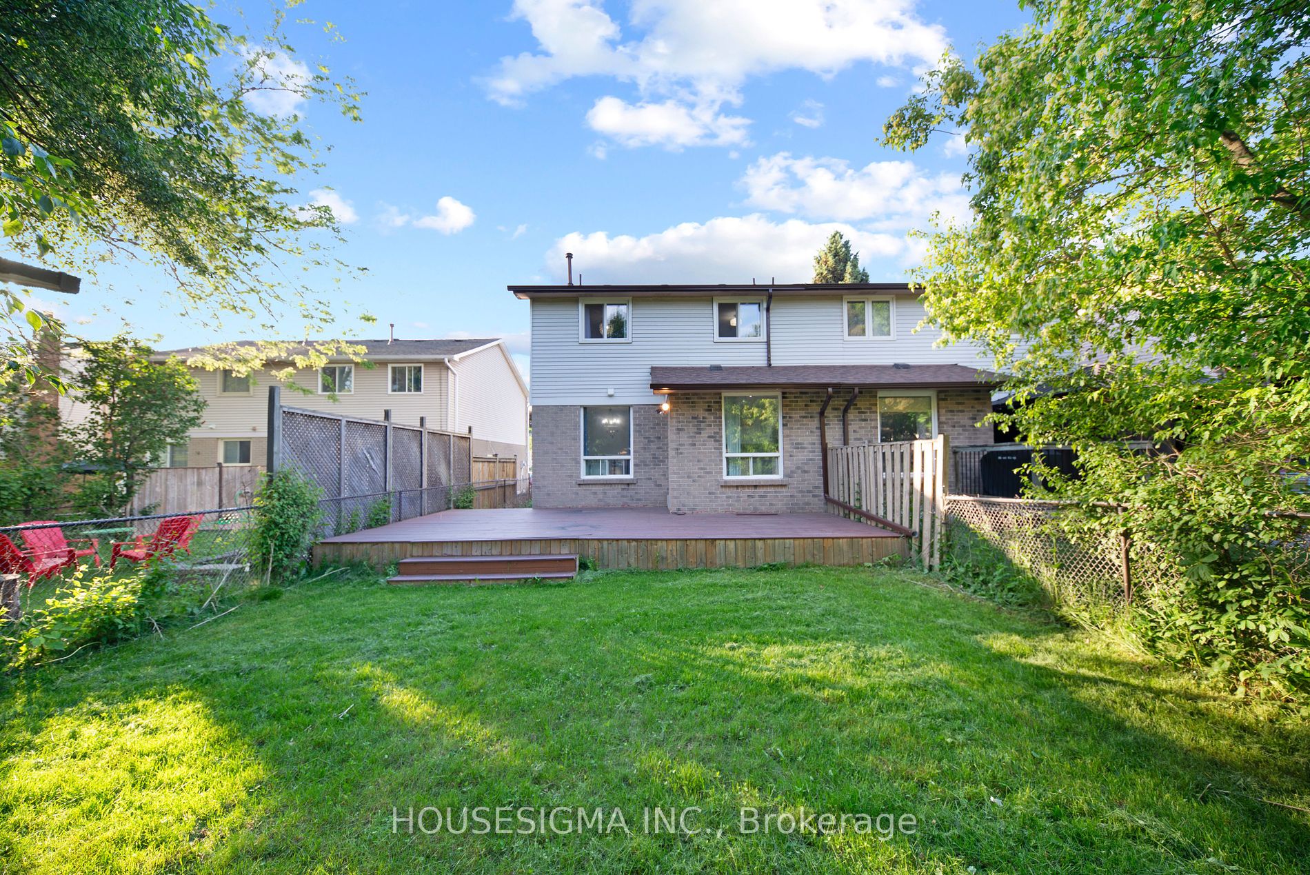 1323 Sunningdale Avenue