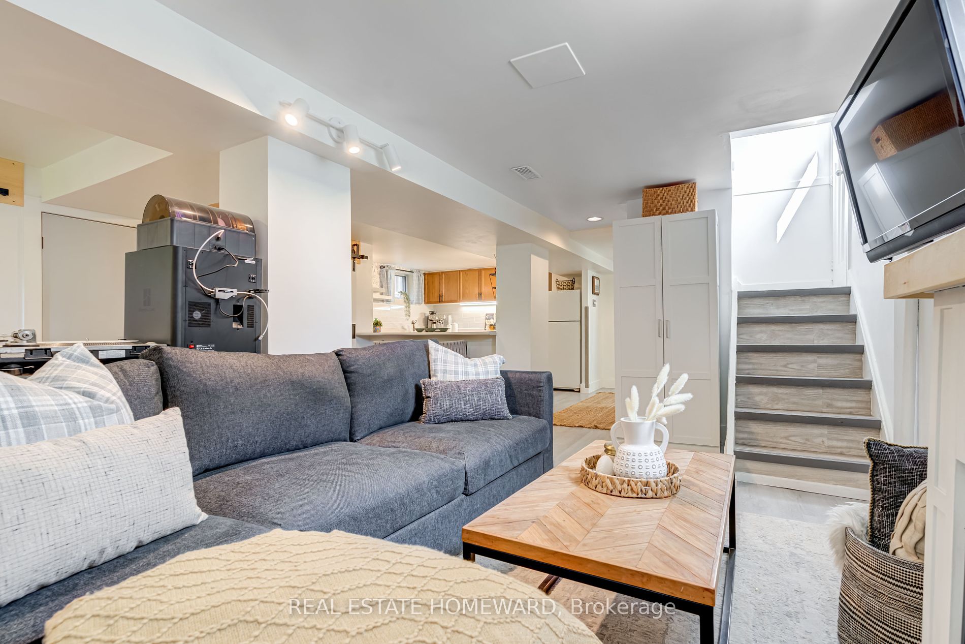 53 Glen Everest Road