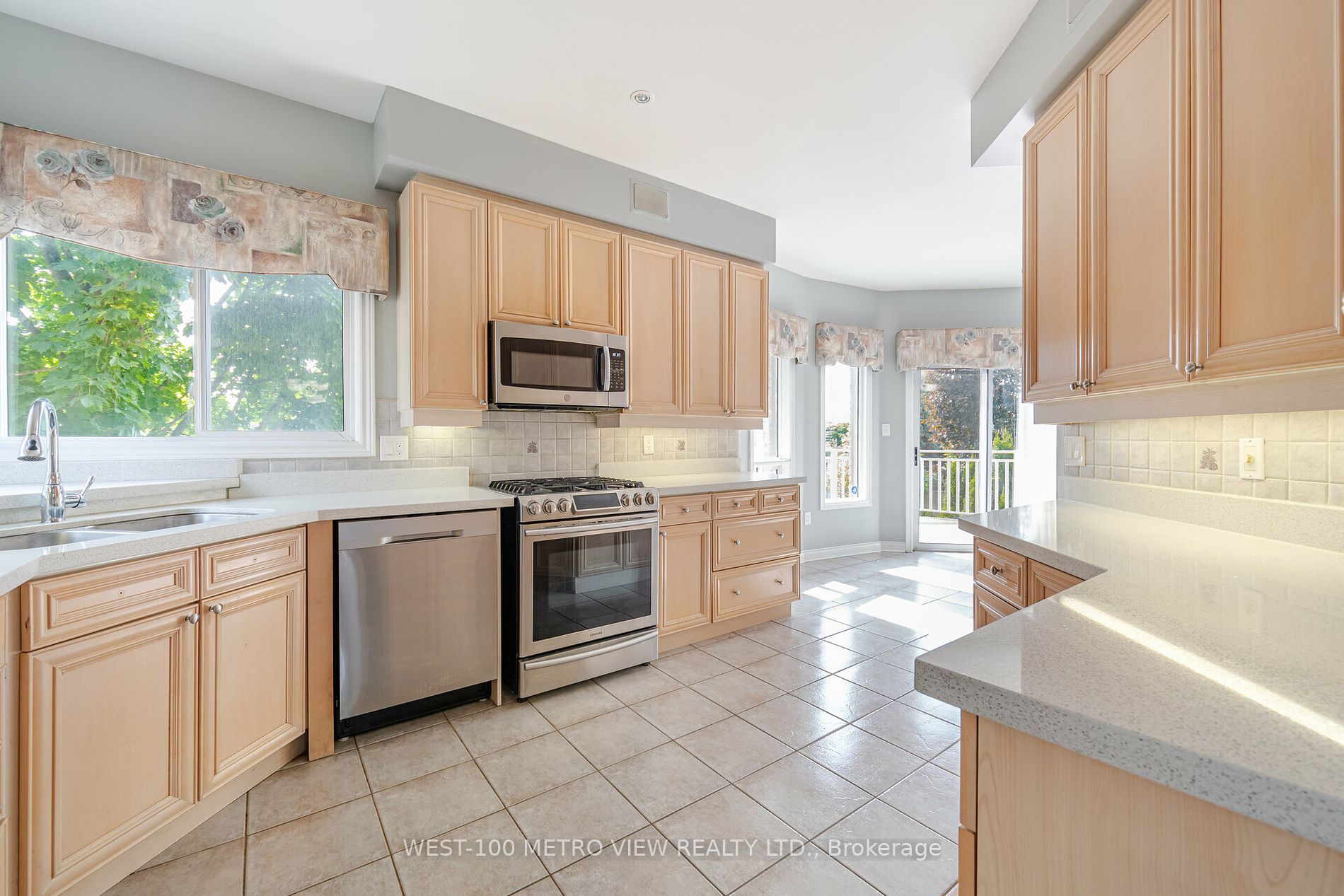 2357 Southcott Road