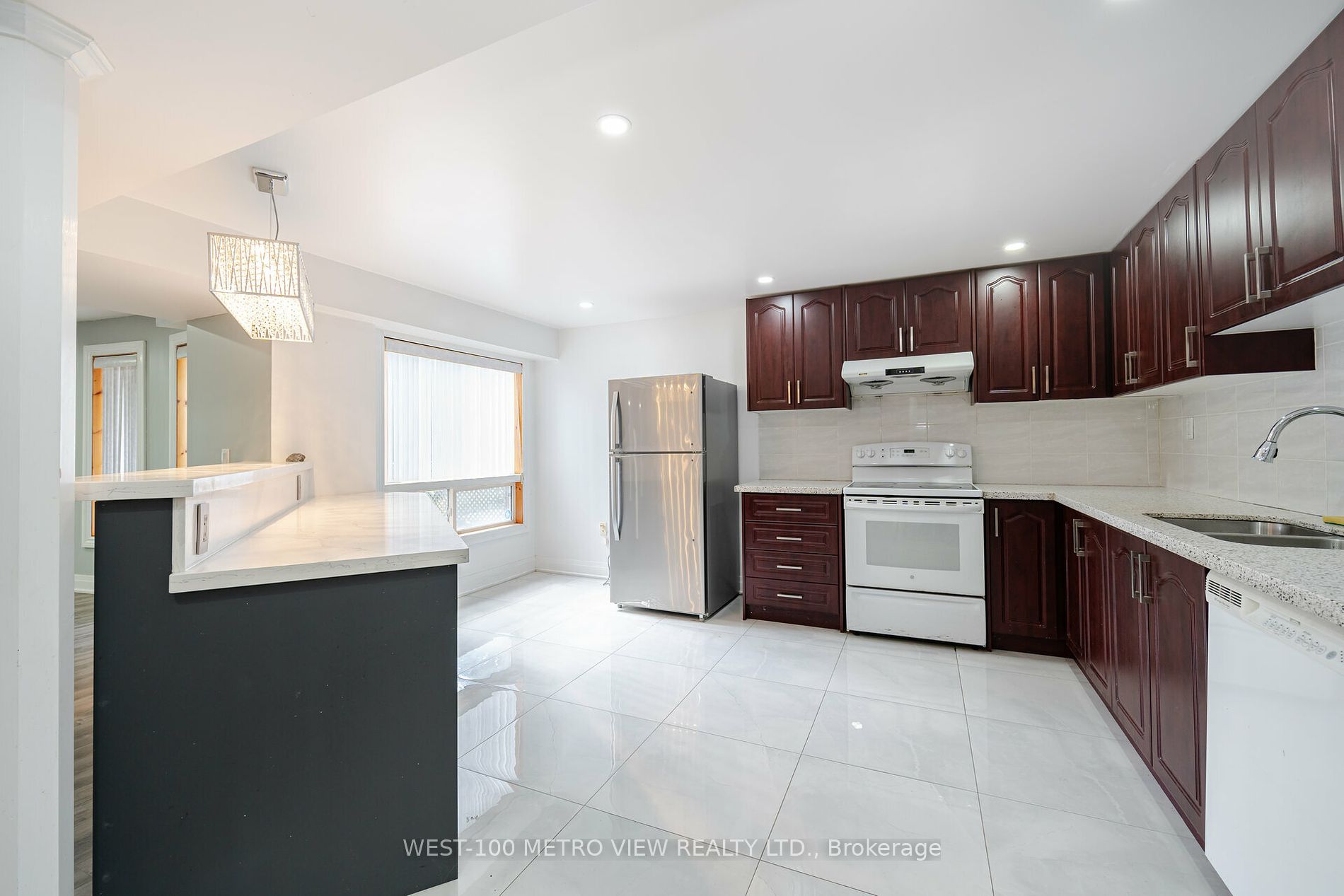 2357 Southcott Road
