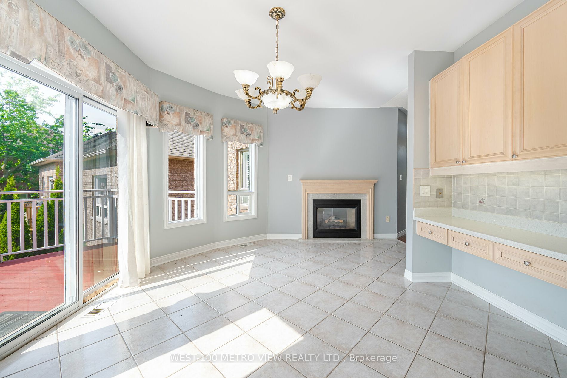 2357 Southcott Road