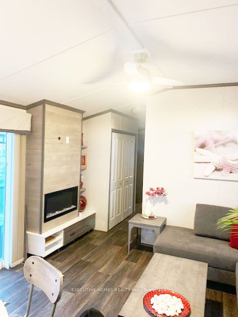 225 Platten Boulevard, #121