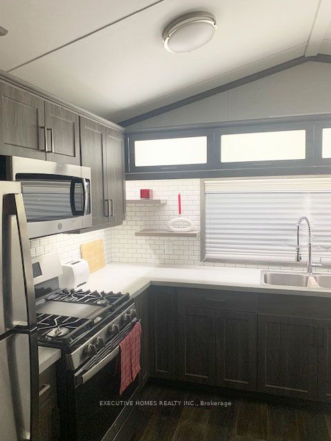 225 Platten Boulevard, #121