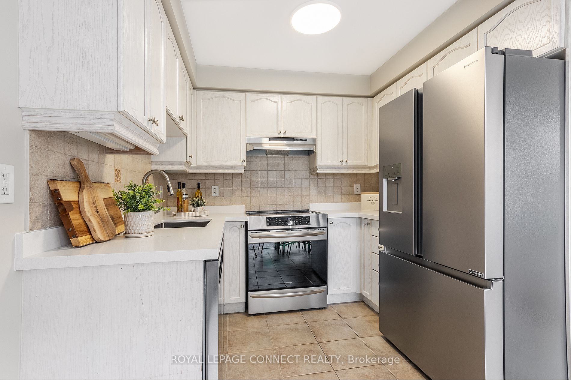 7 Hirshfield Lane, #H7
