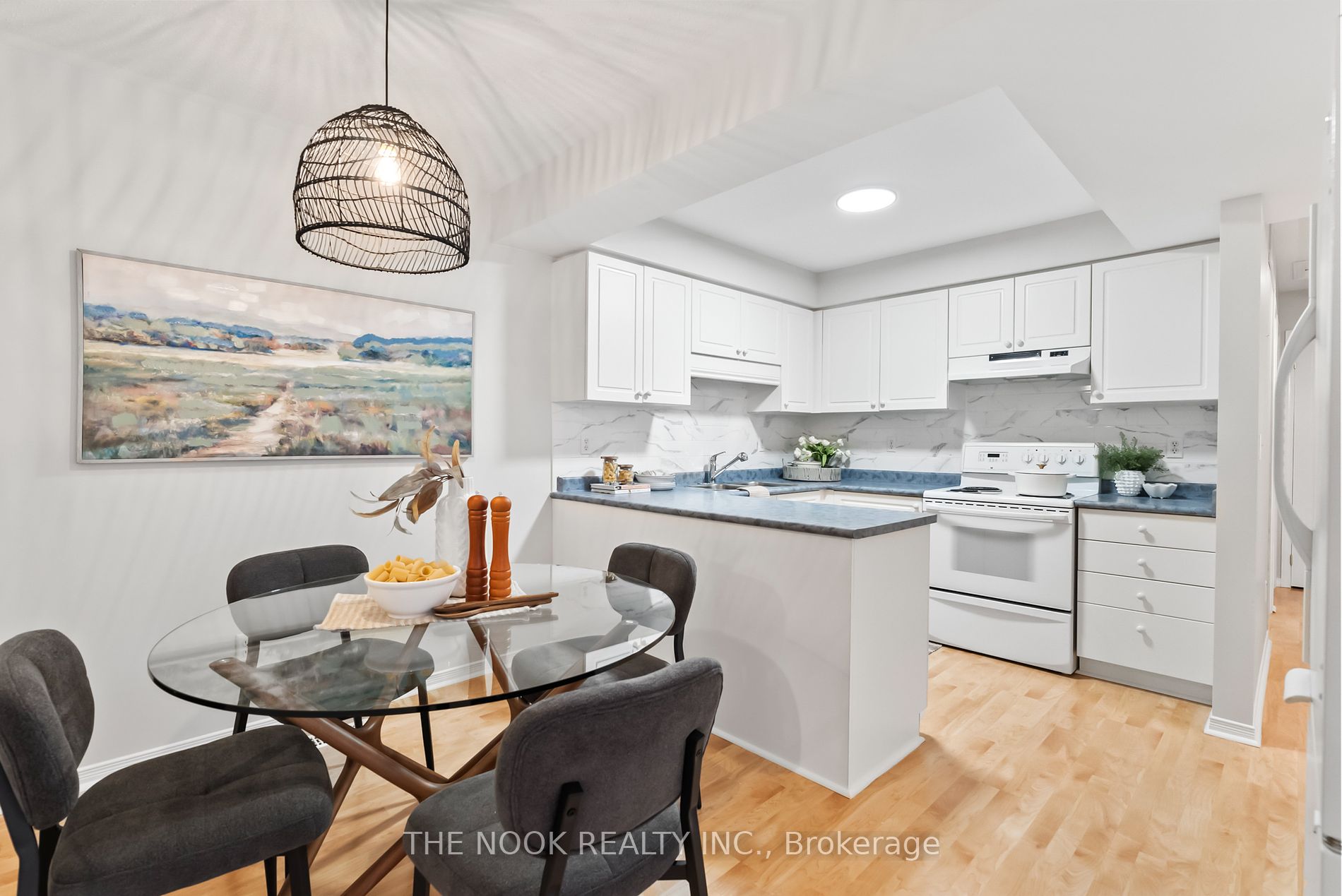 100 Mcfeeters Cres