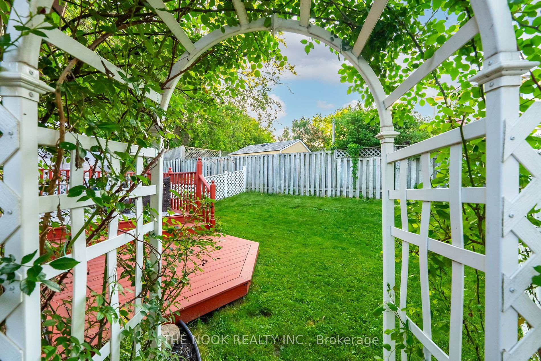 100 Mcfeeters Cres