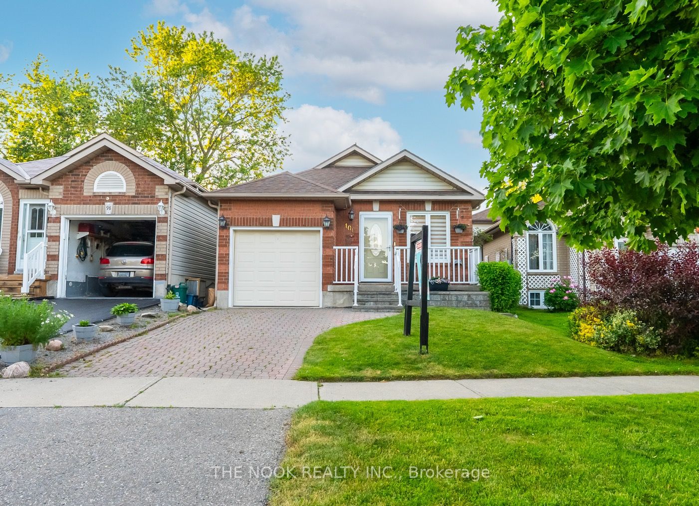 100 Mcfeeters Cres