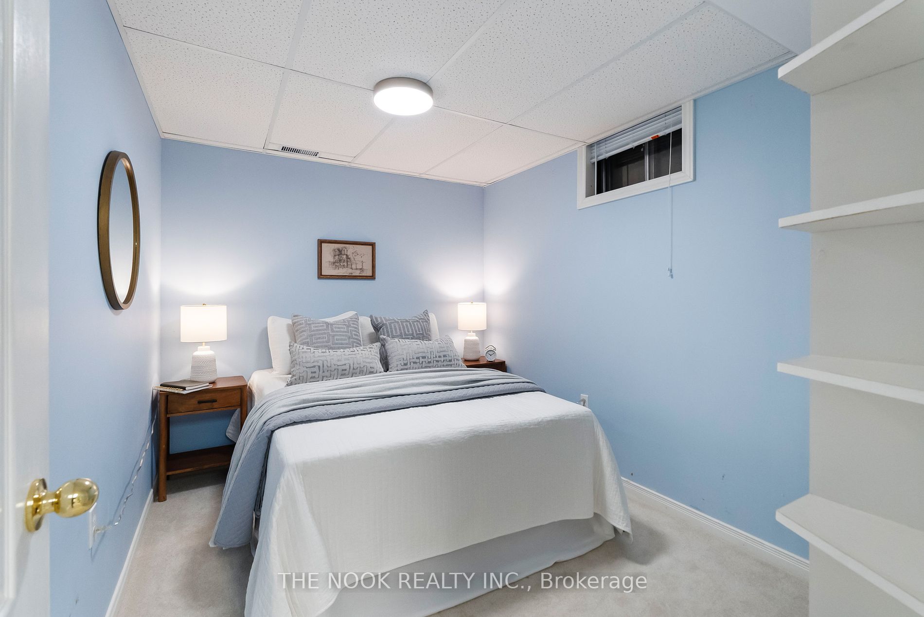 100 Mcfeeters Cres