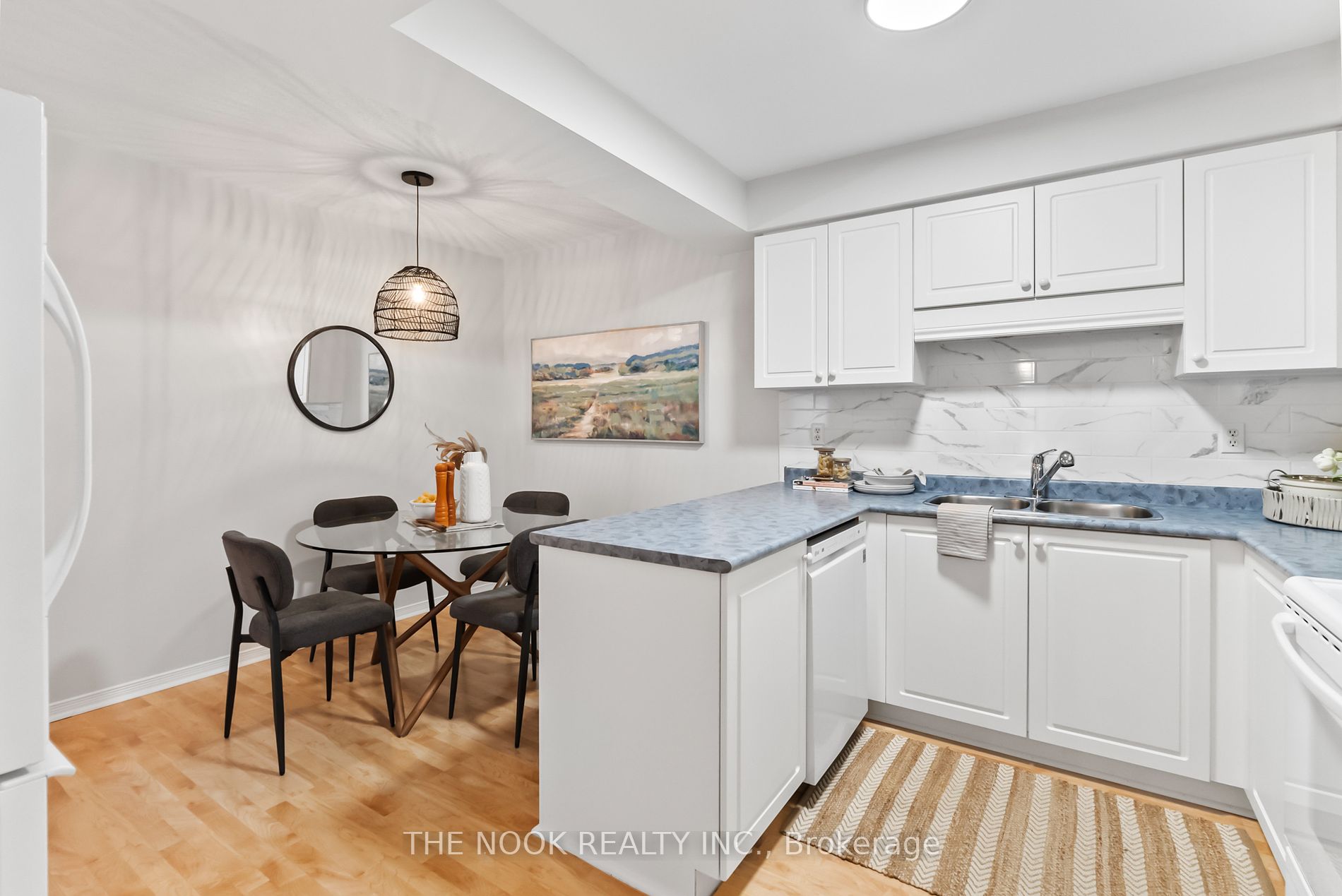 100 Mcfeeters Cres