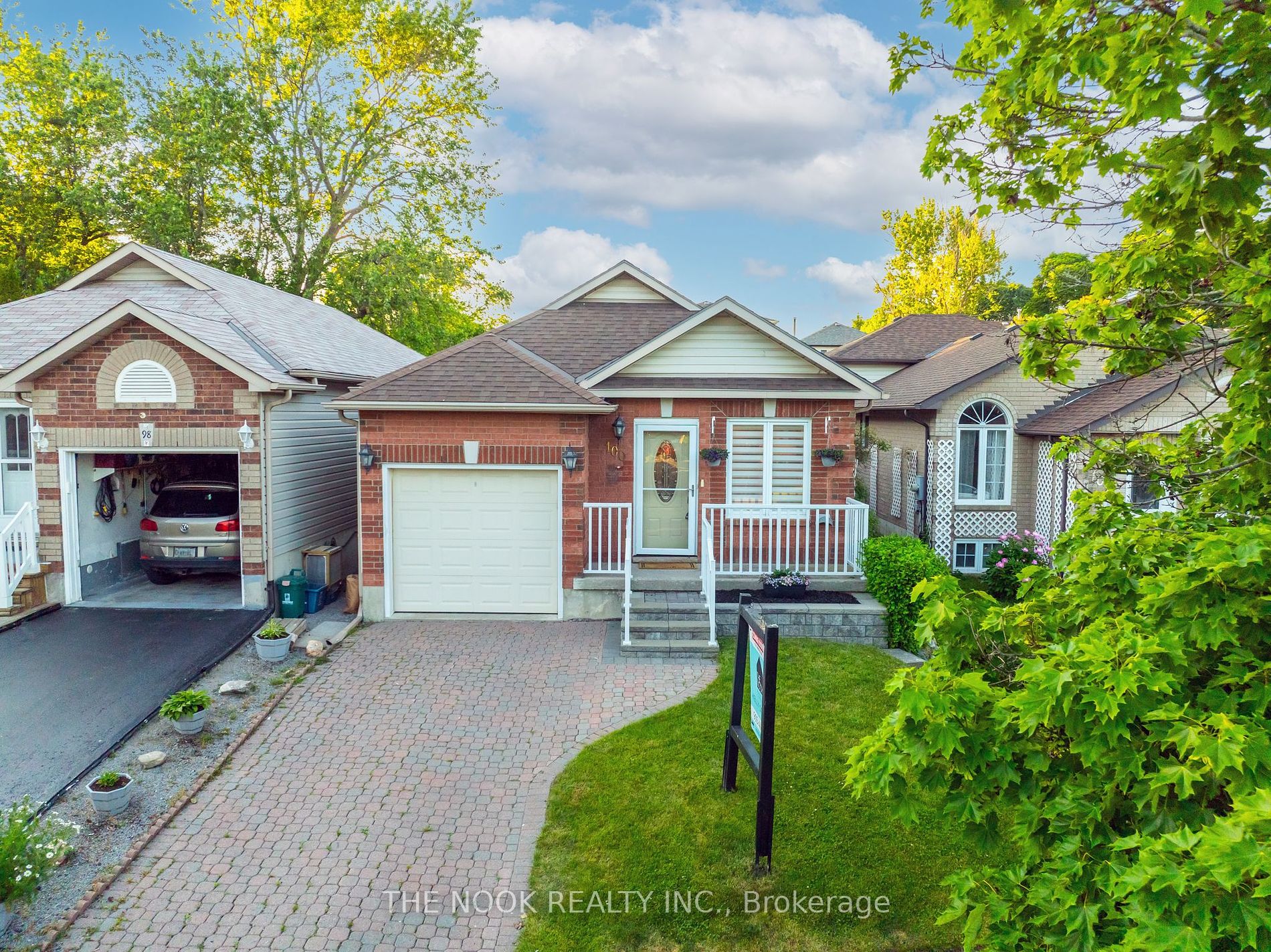 100 Mcfeeters Cres
