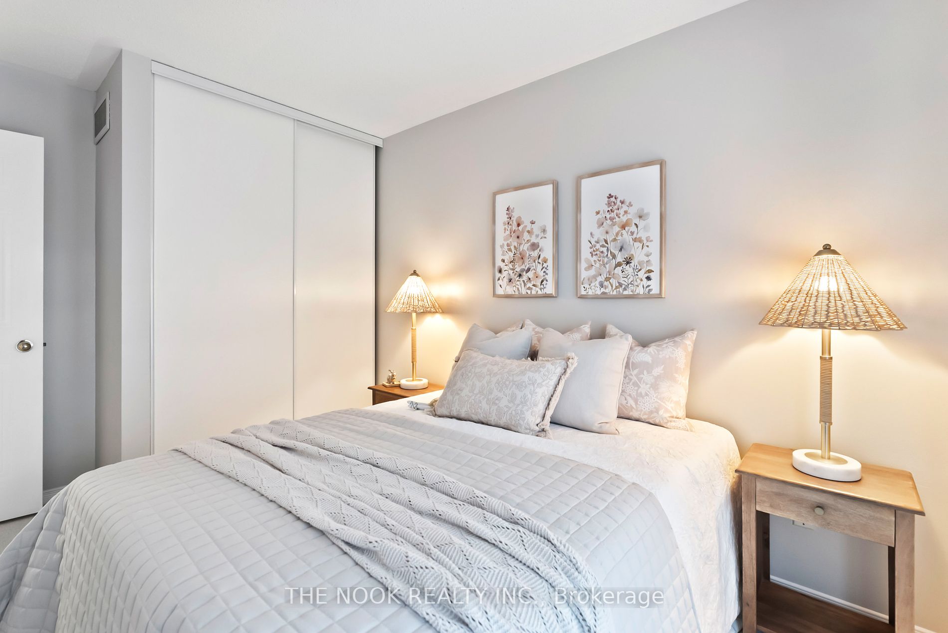 100 Mcfeeters Cres