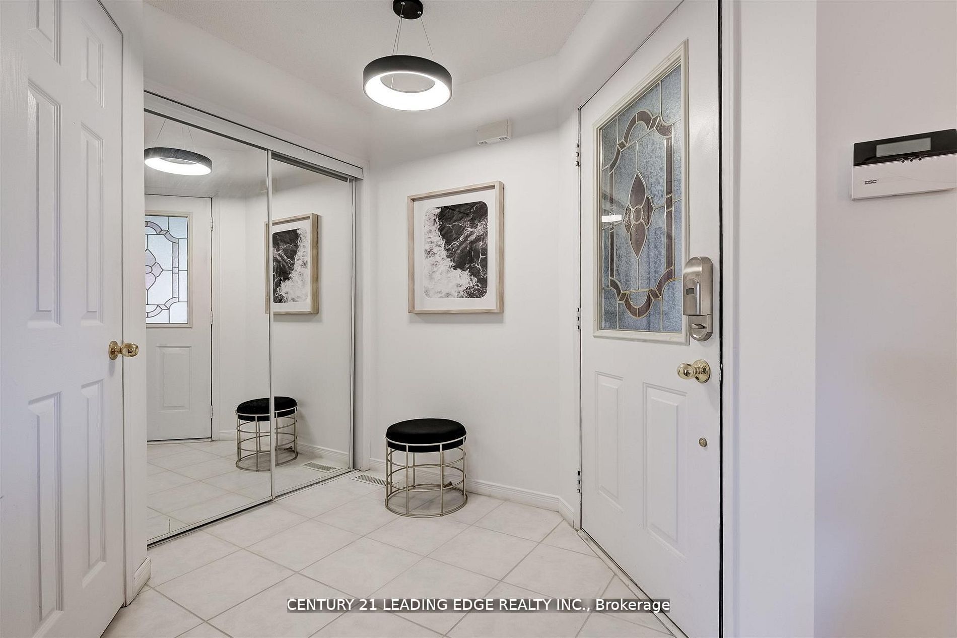 215 Andona Crescent
