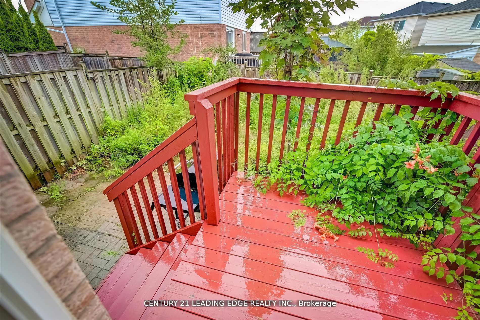 215 Andona Crescent