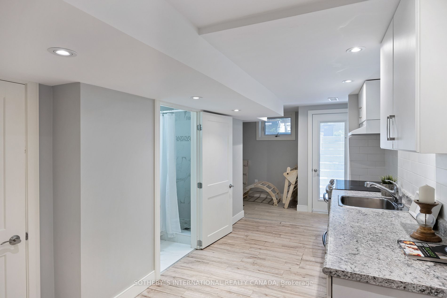 201 Torrens Ave