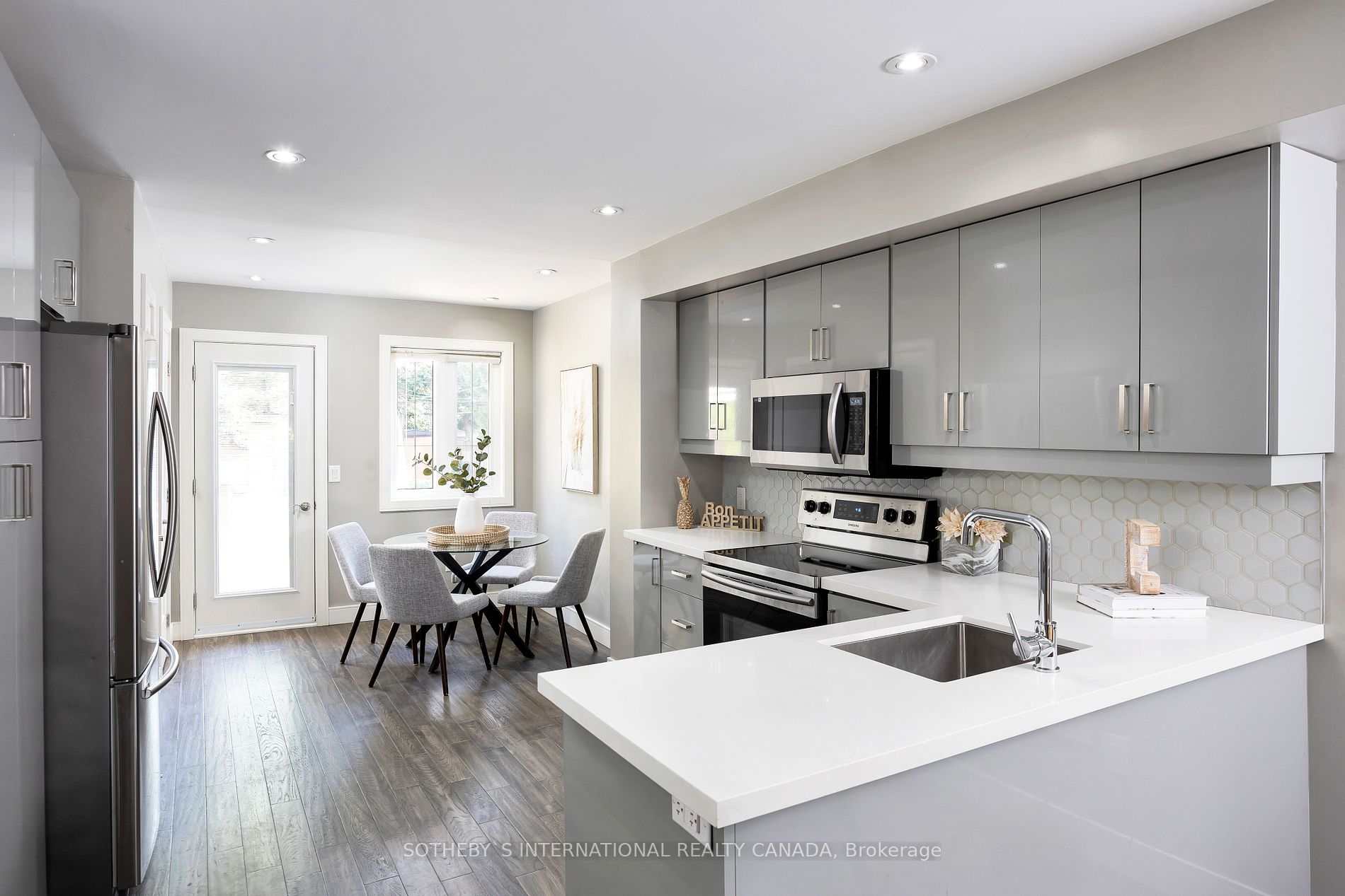 201 Torrens Ave