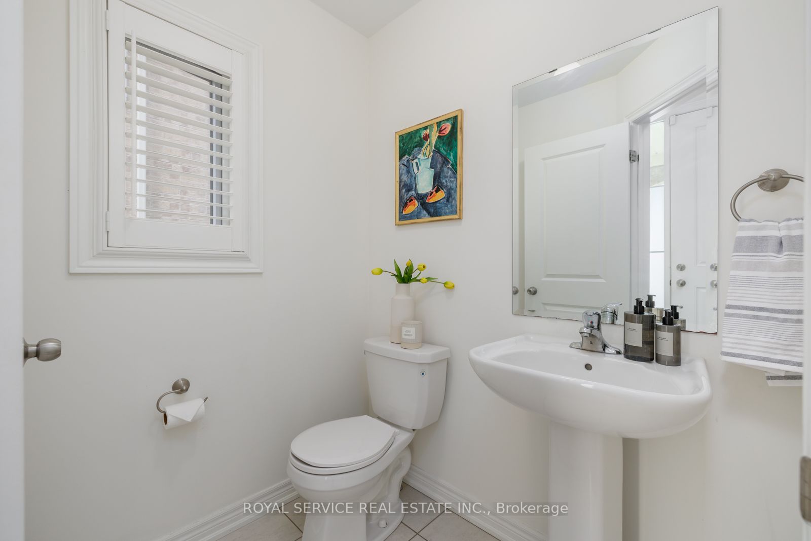15 Thomas Bird Street