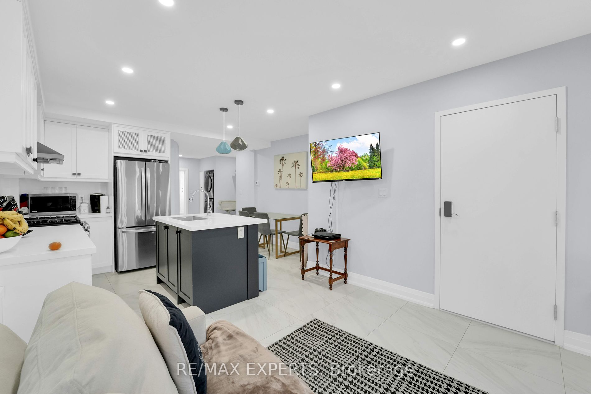 434 Victoria Park Avenue