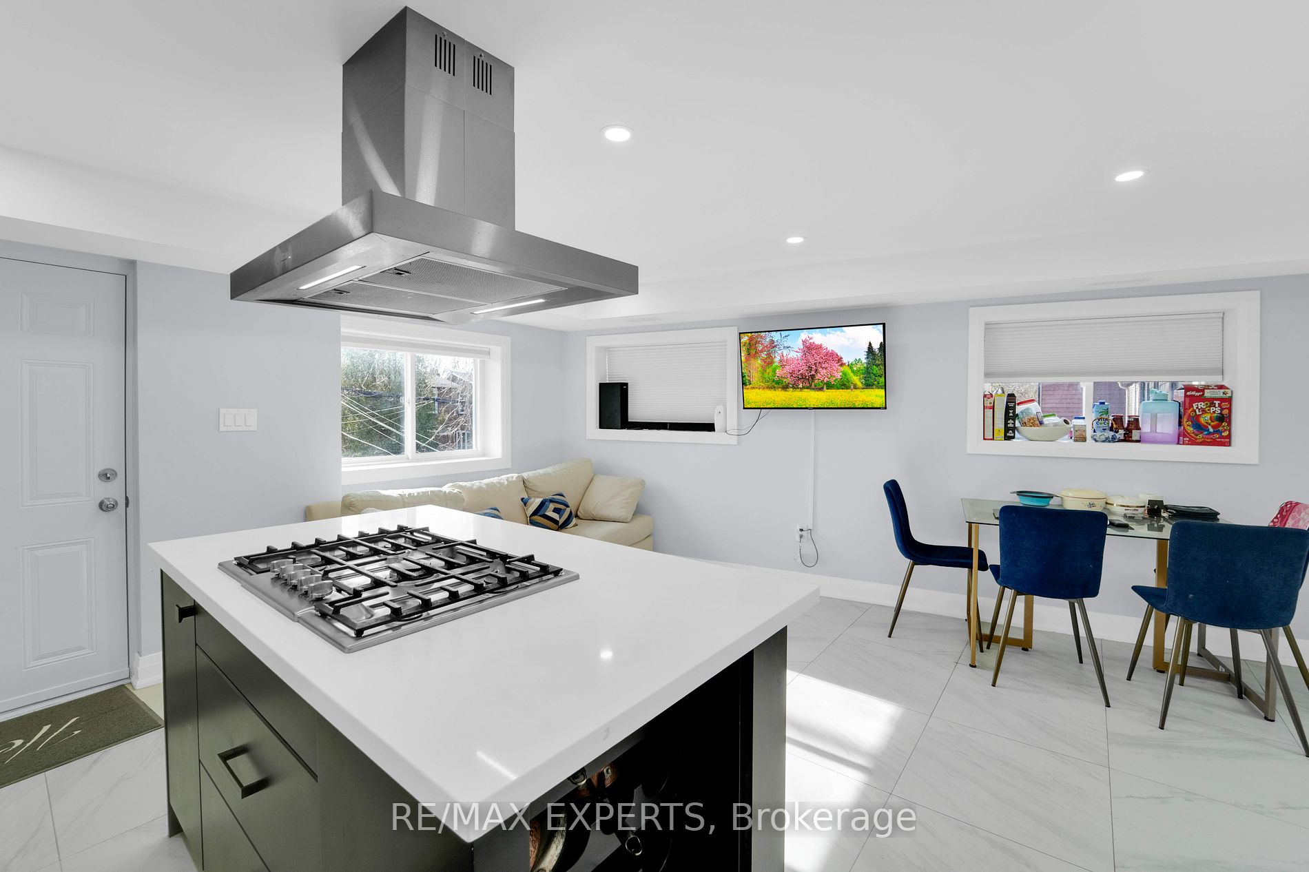 434 Victoria Park Avenue