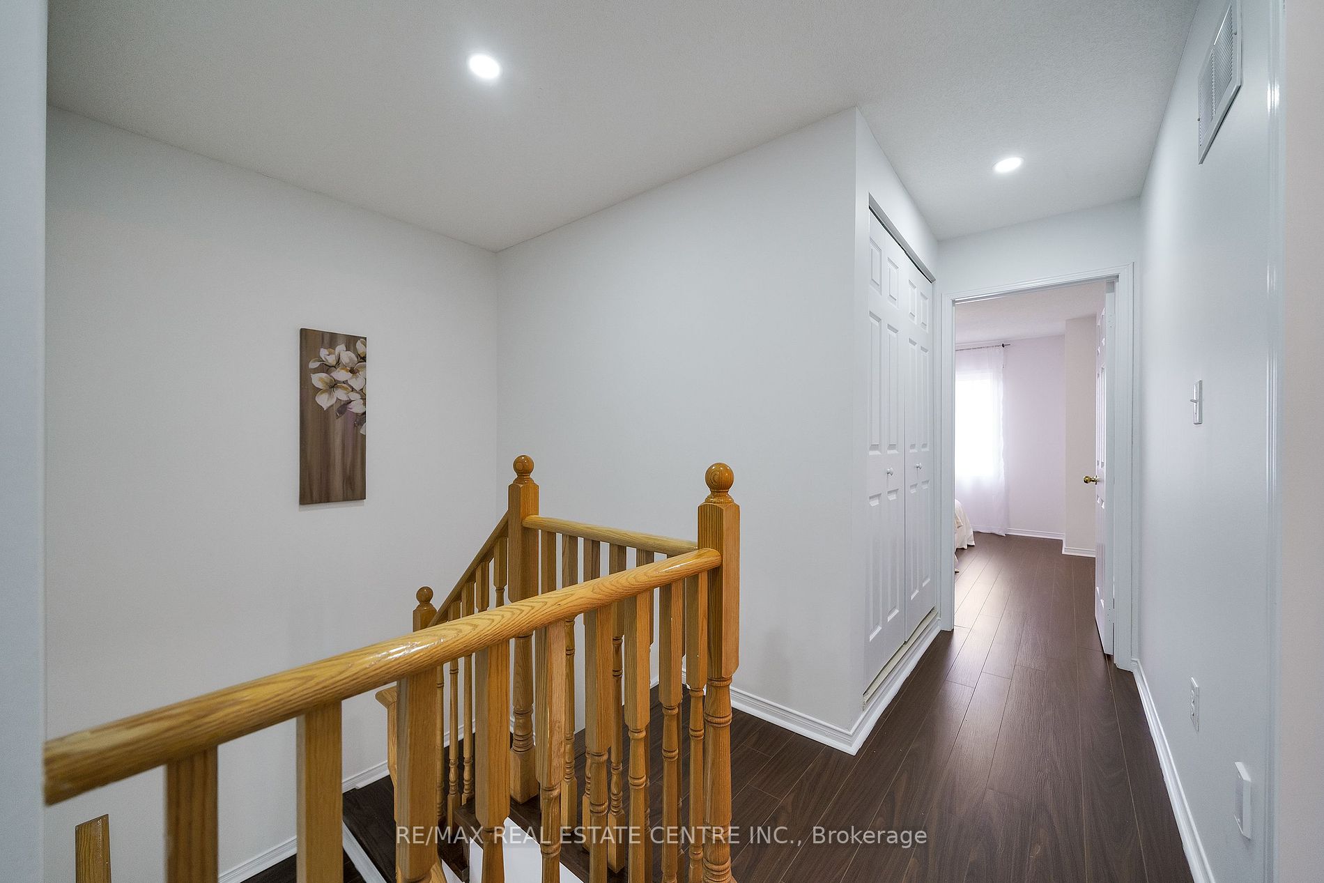934 Audley Road N