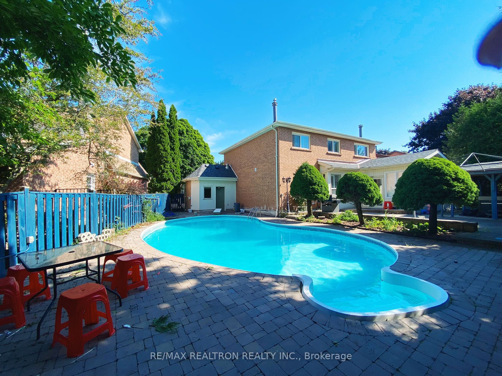 16 Coulton Crt