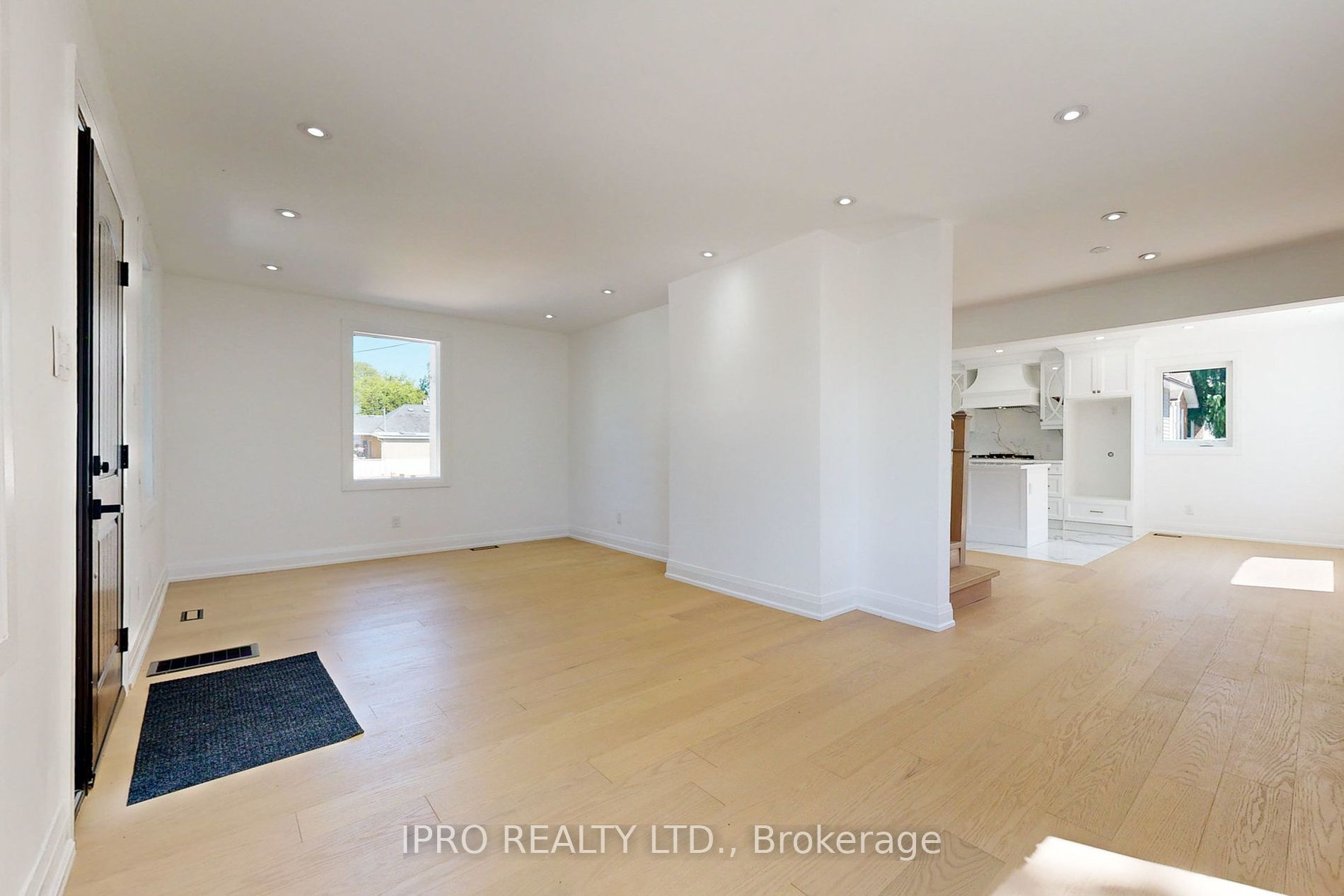 1619 Finch Ave