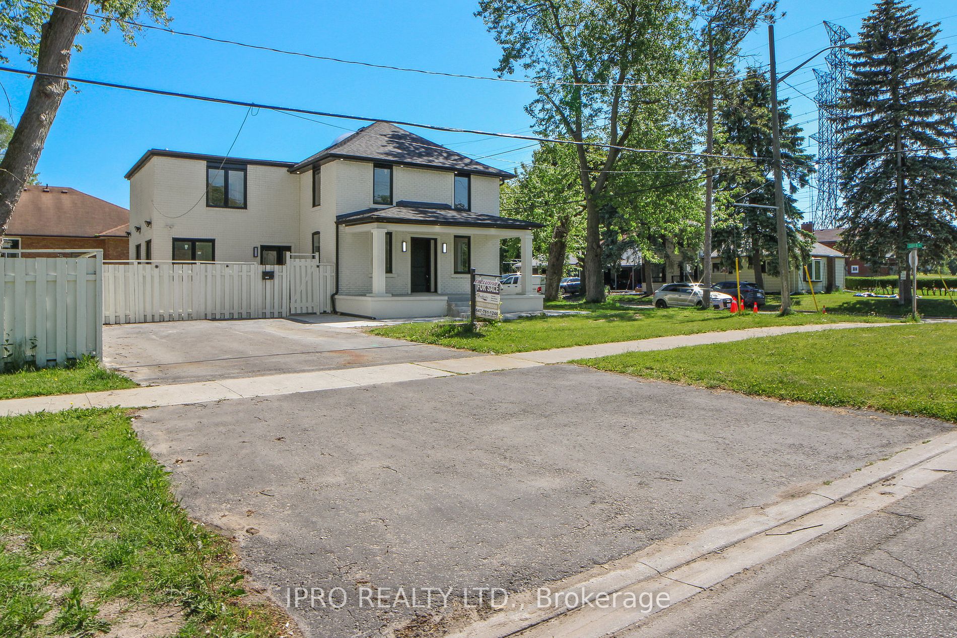 1619 Finch Ave