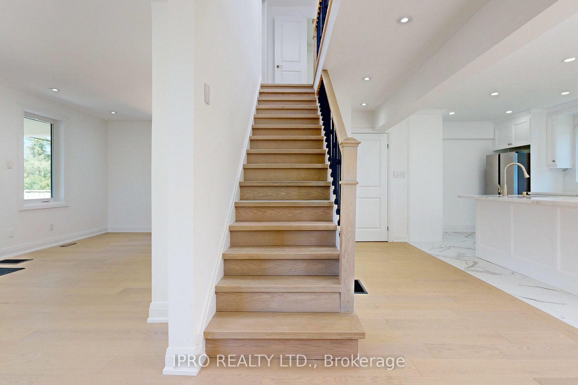 1619 Finch Ave