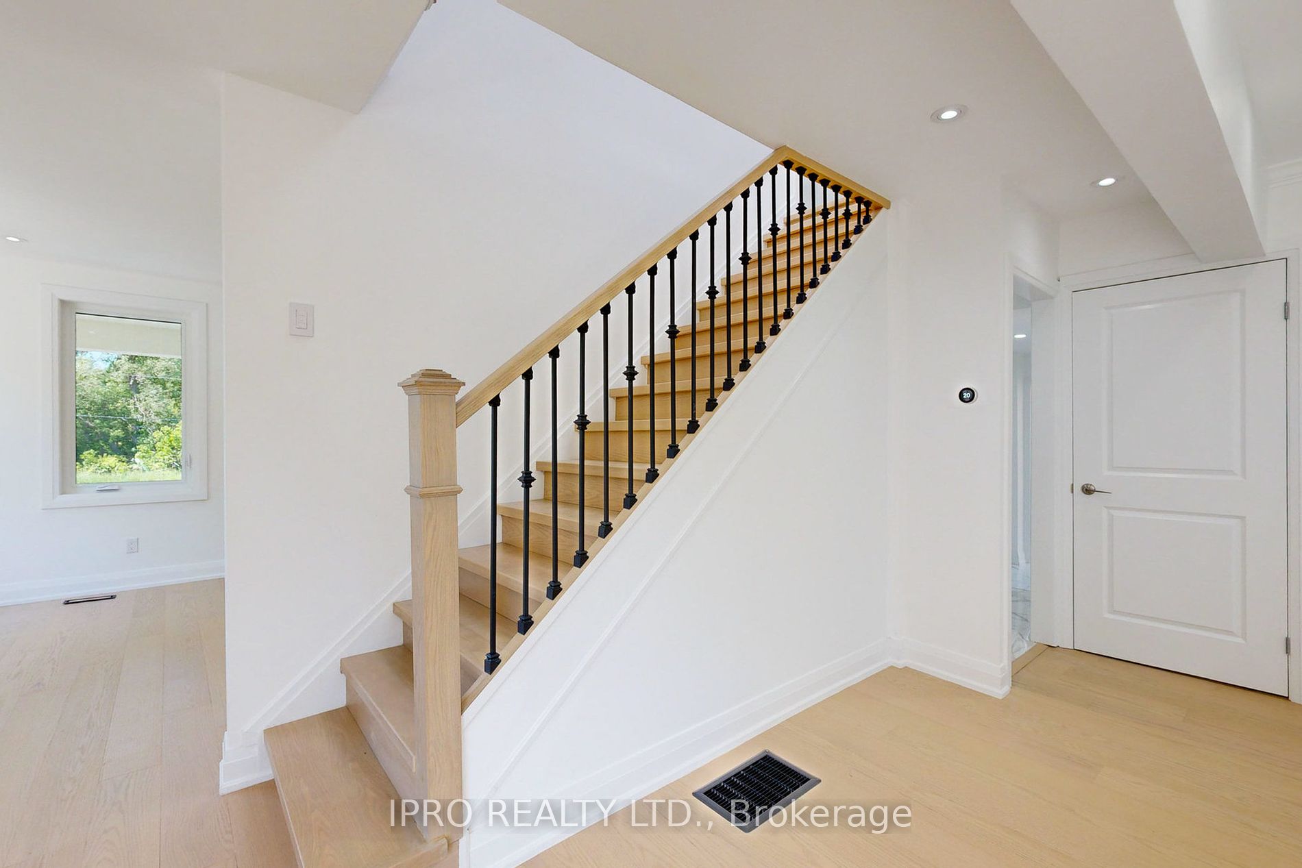 1619 Finch Ave