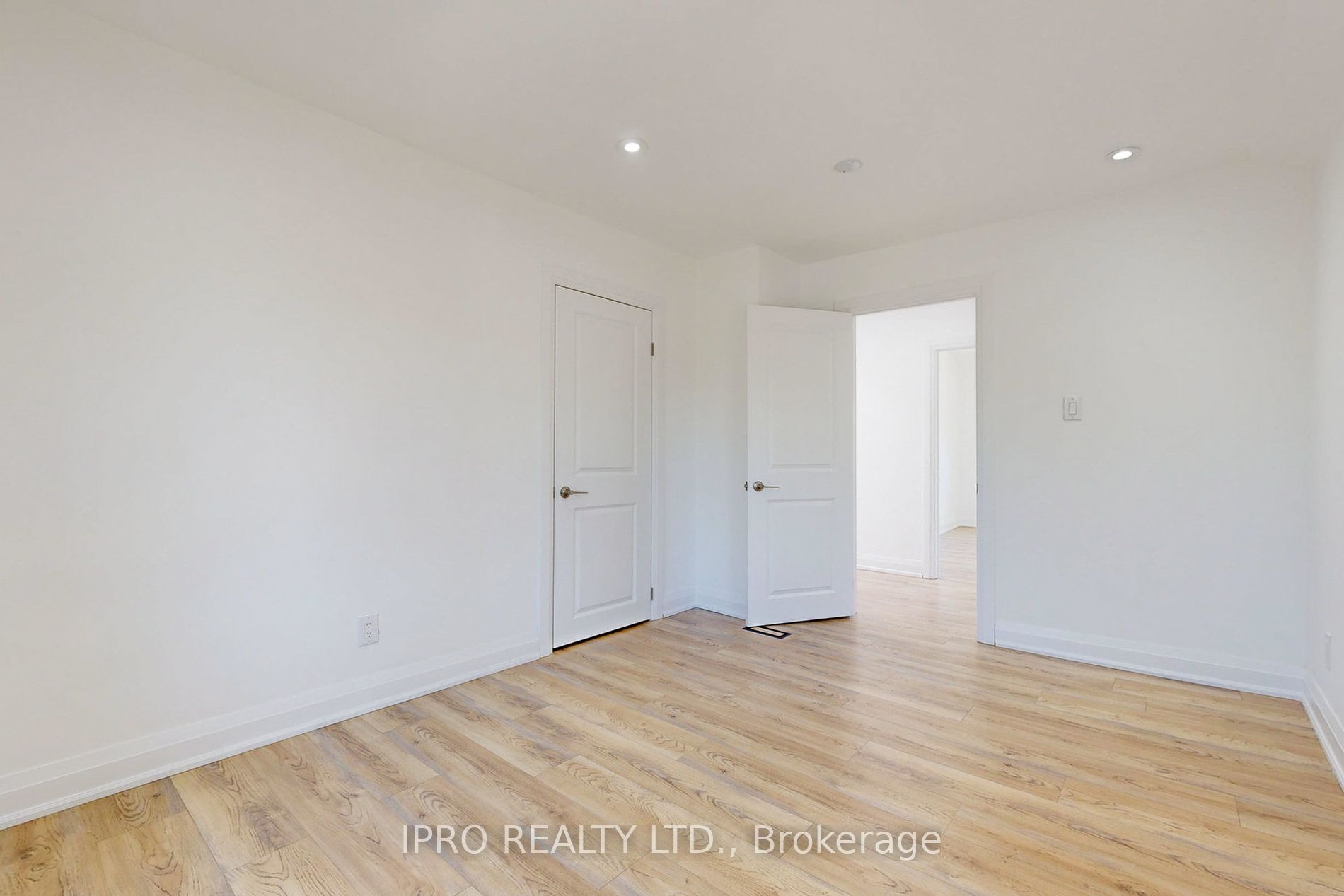 1619 Finch Ave