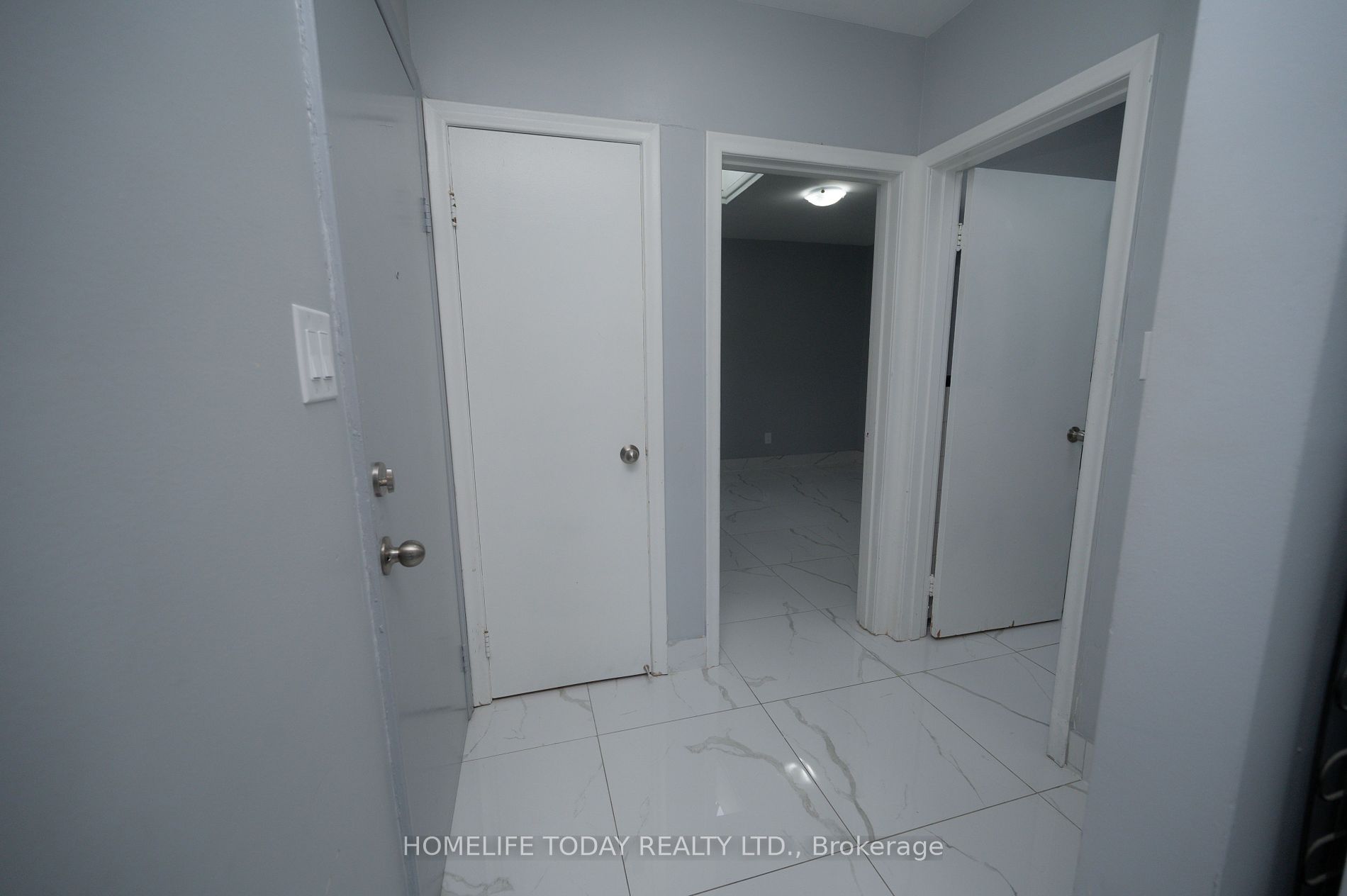 2624 Eglinton Ave E, #1