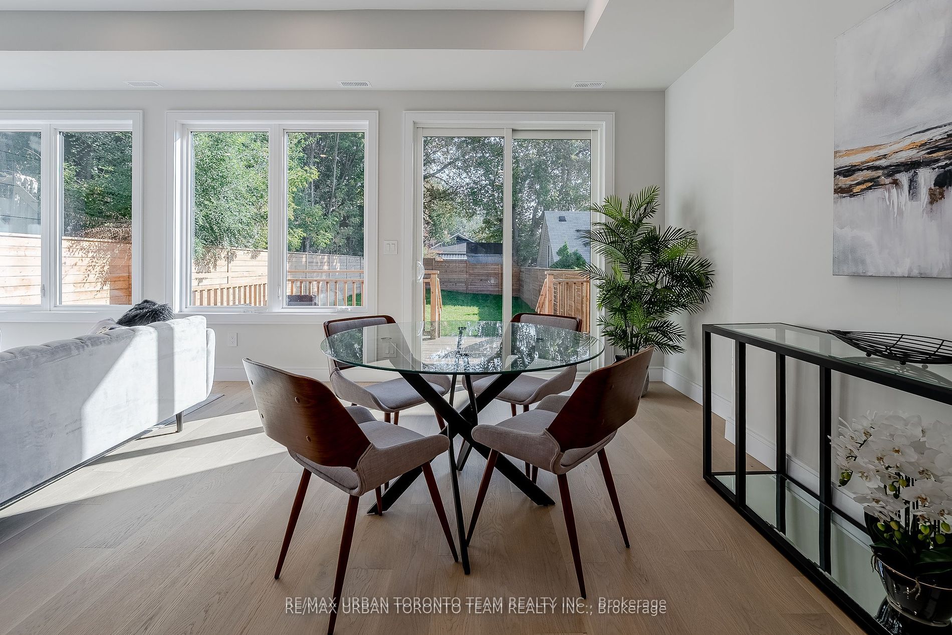 141 Kalmar Ave