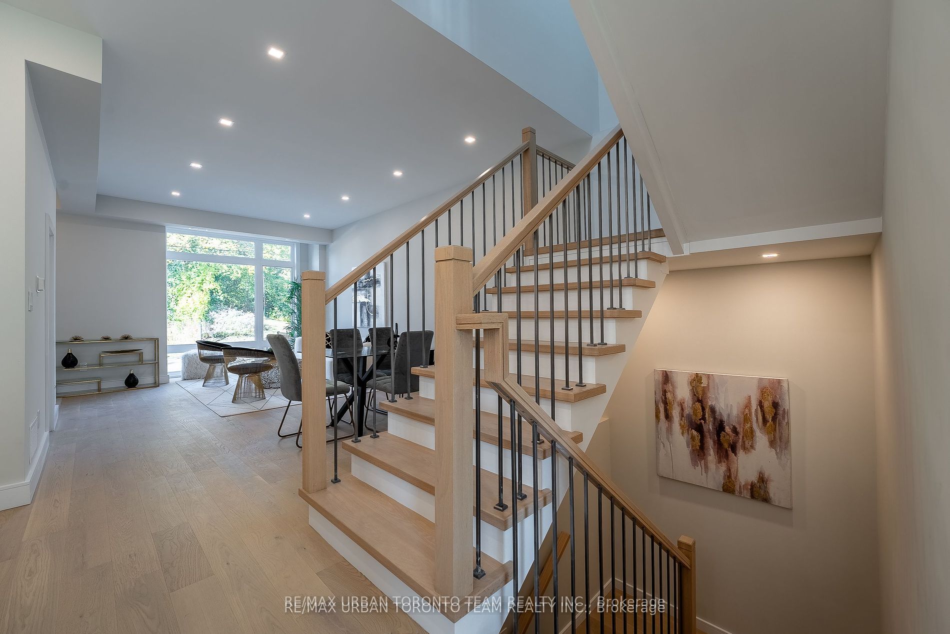 141 Kalmar Ave