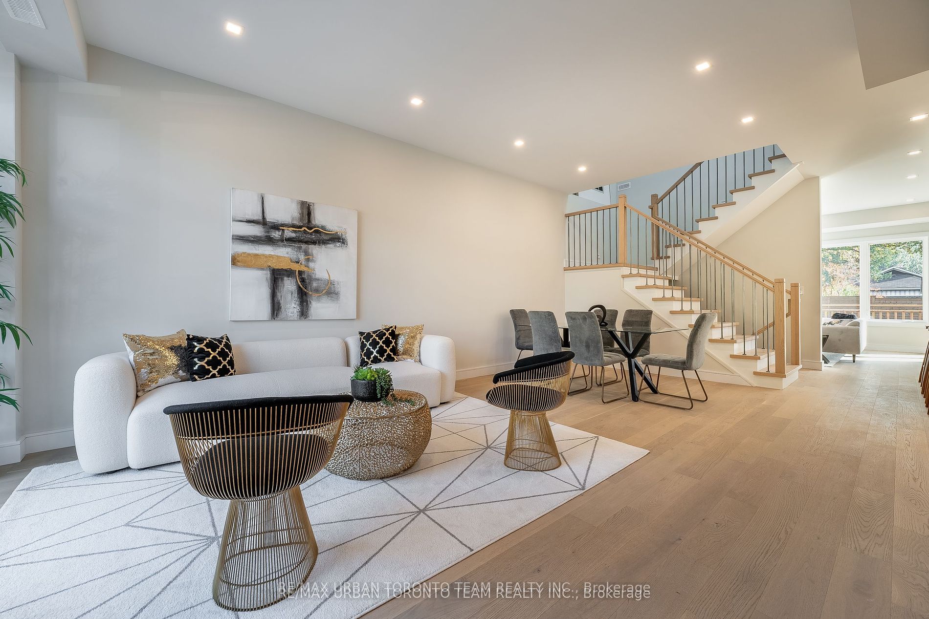 141 Kalmar Ave