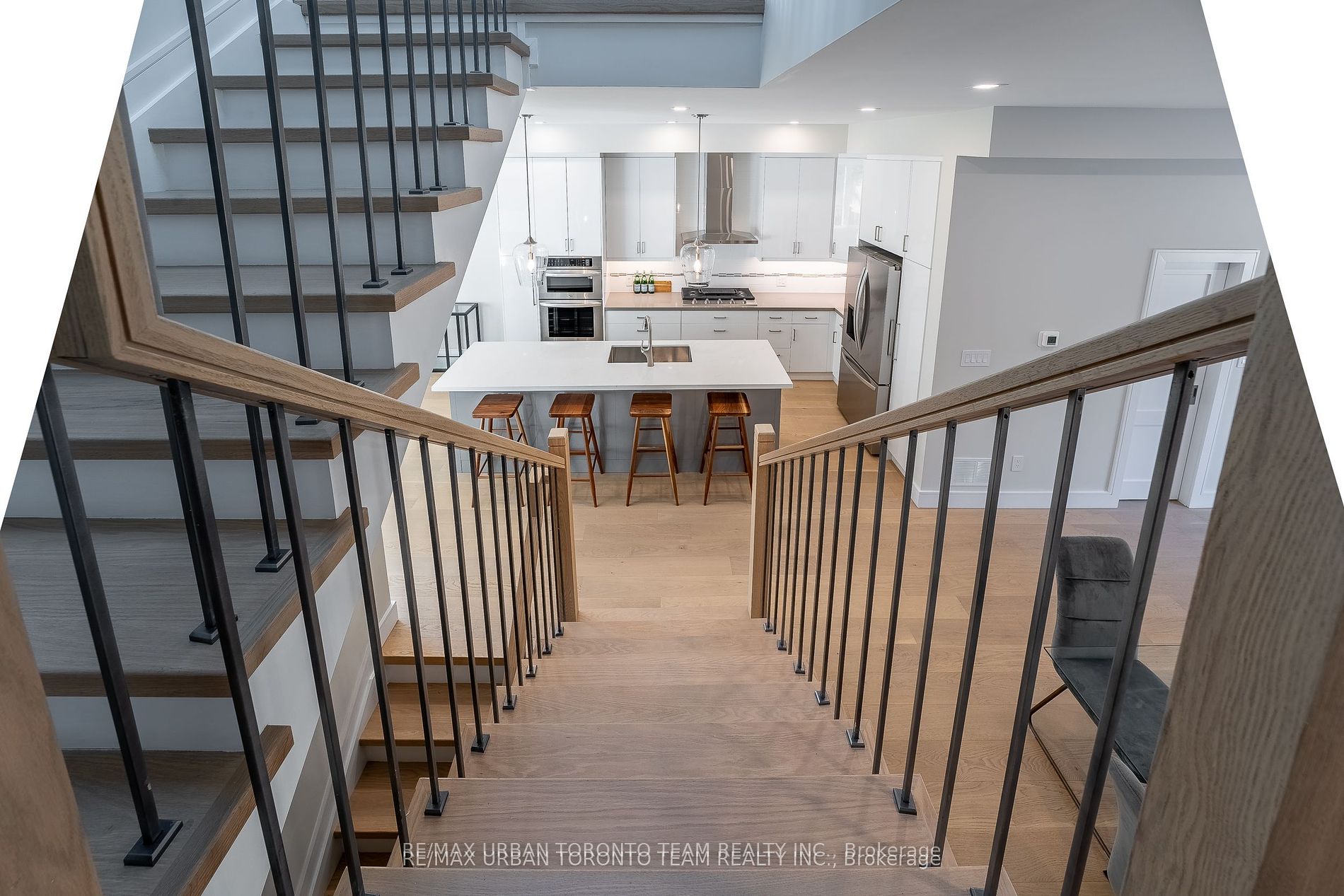 141 Kalmar Ave