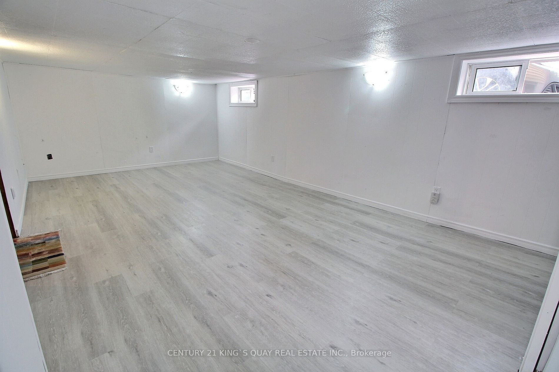 211 Park Road S