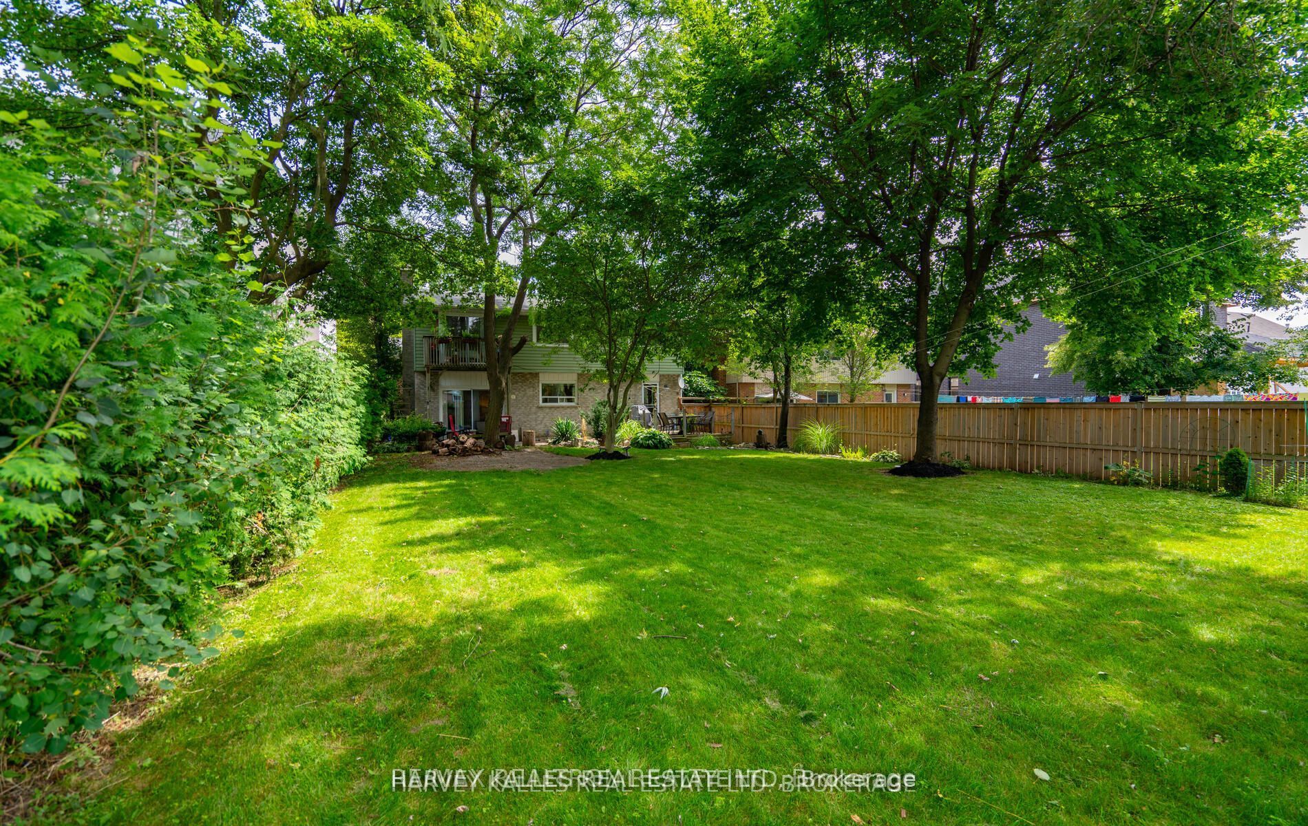 1890 Spruce Hill Rd