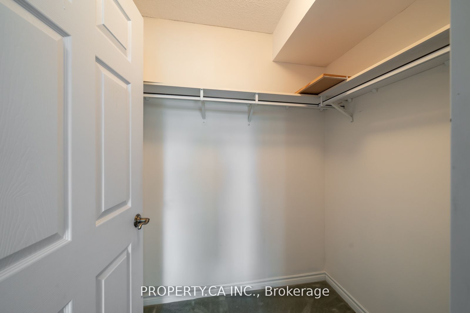 115 Bonis Ave, #412