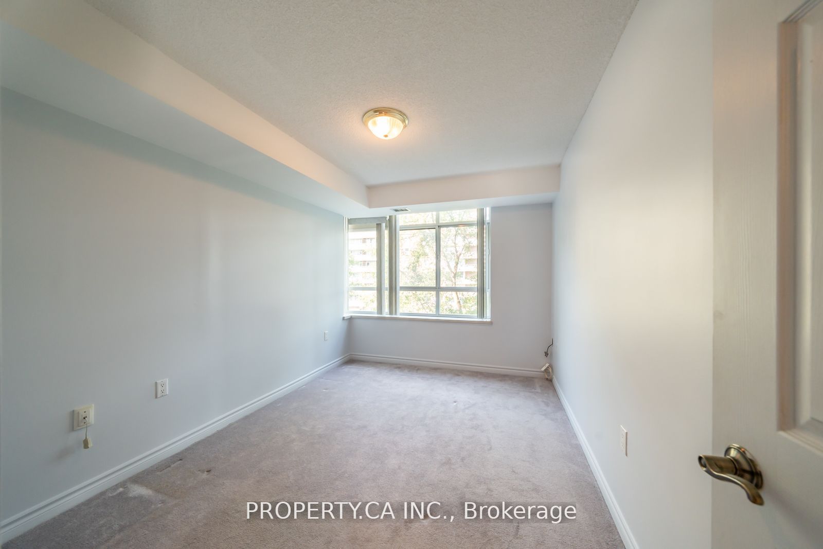 115 Bonis Ave, #412