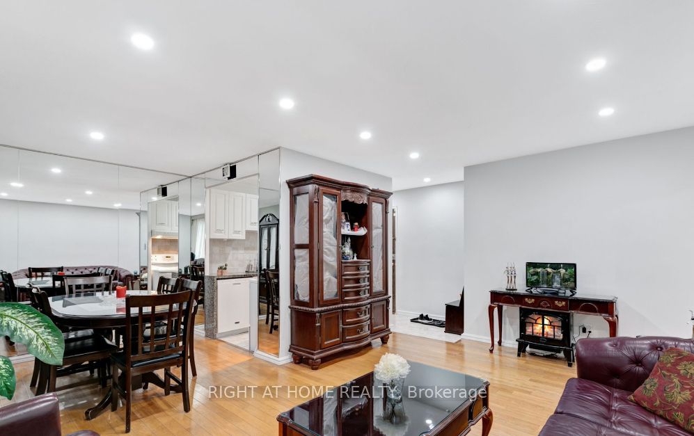 915 Midland Ave N, #403