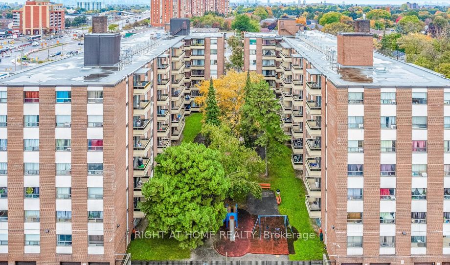 915 Midland Ave N, #403