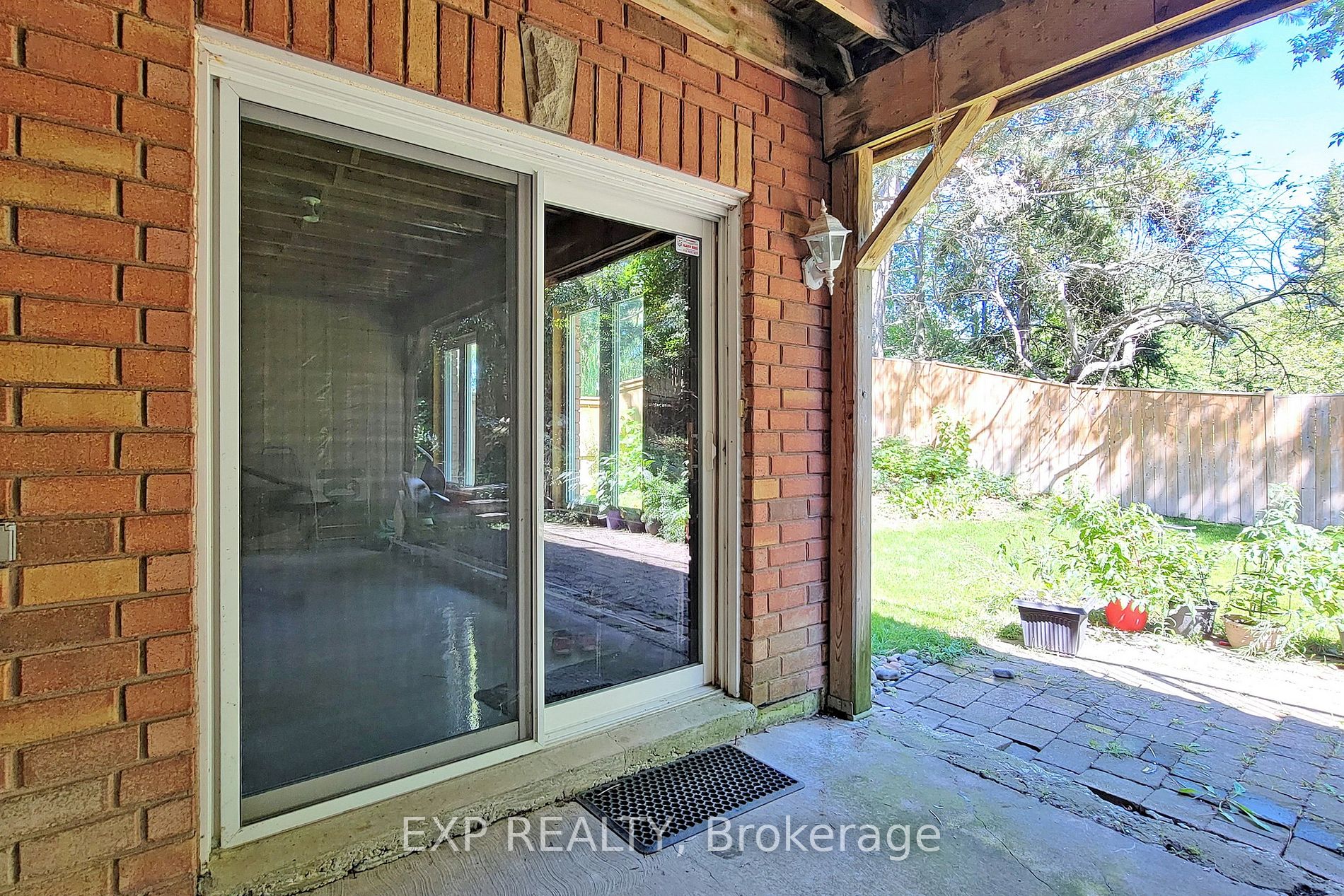 557 Pine Ridge Rd