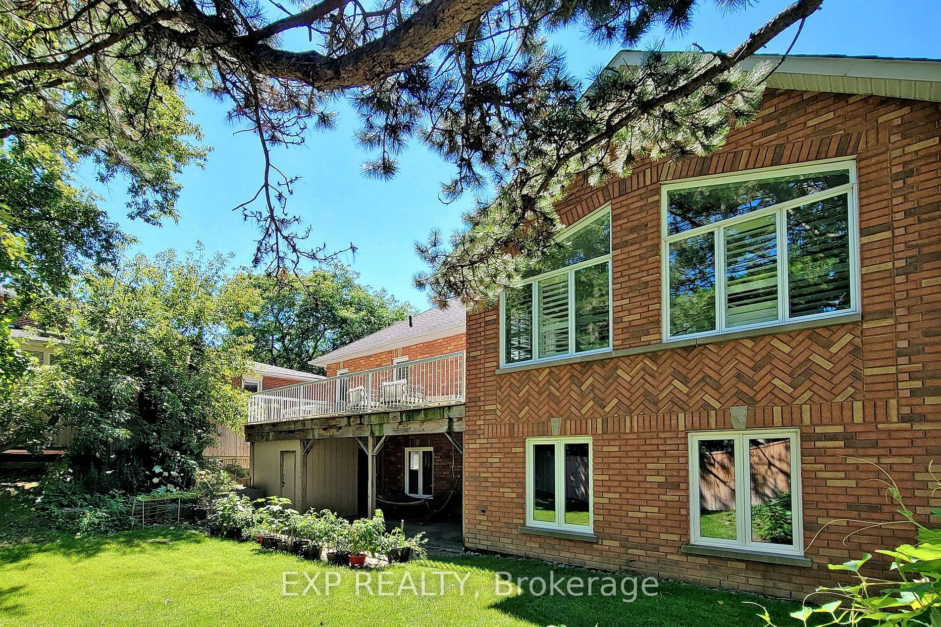 557 Pine Ridge Rd