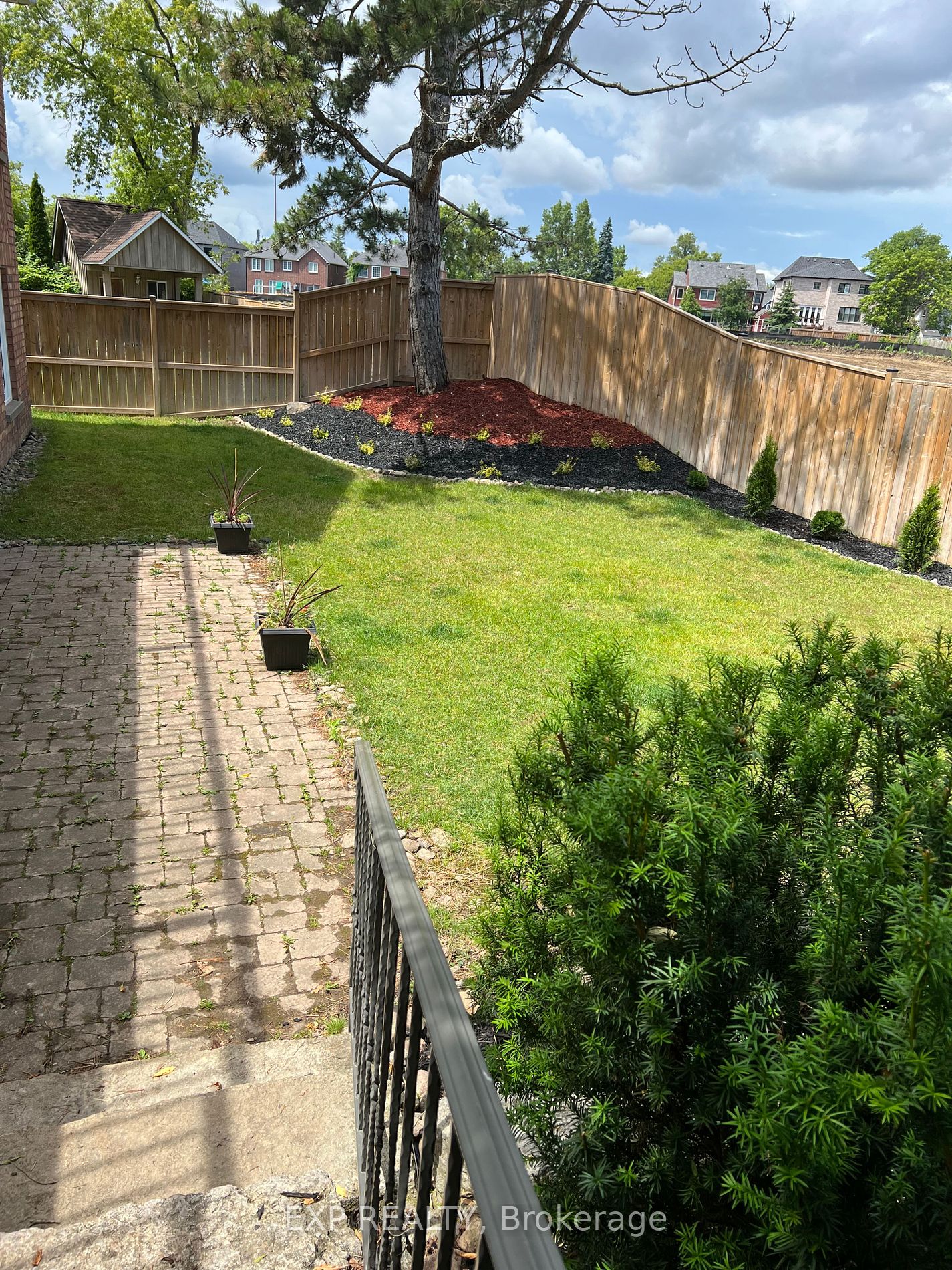 557 Pine Ridge Rd