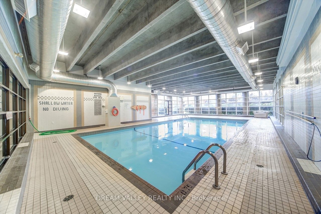 330 Mccowan Road, #906