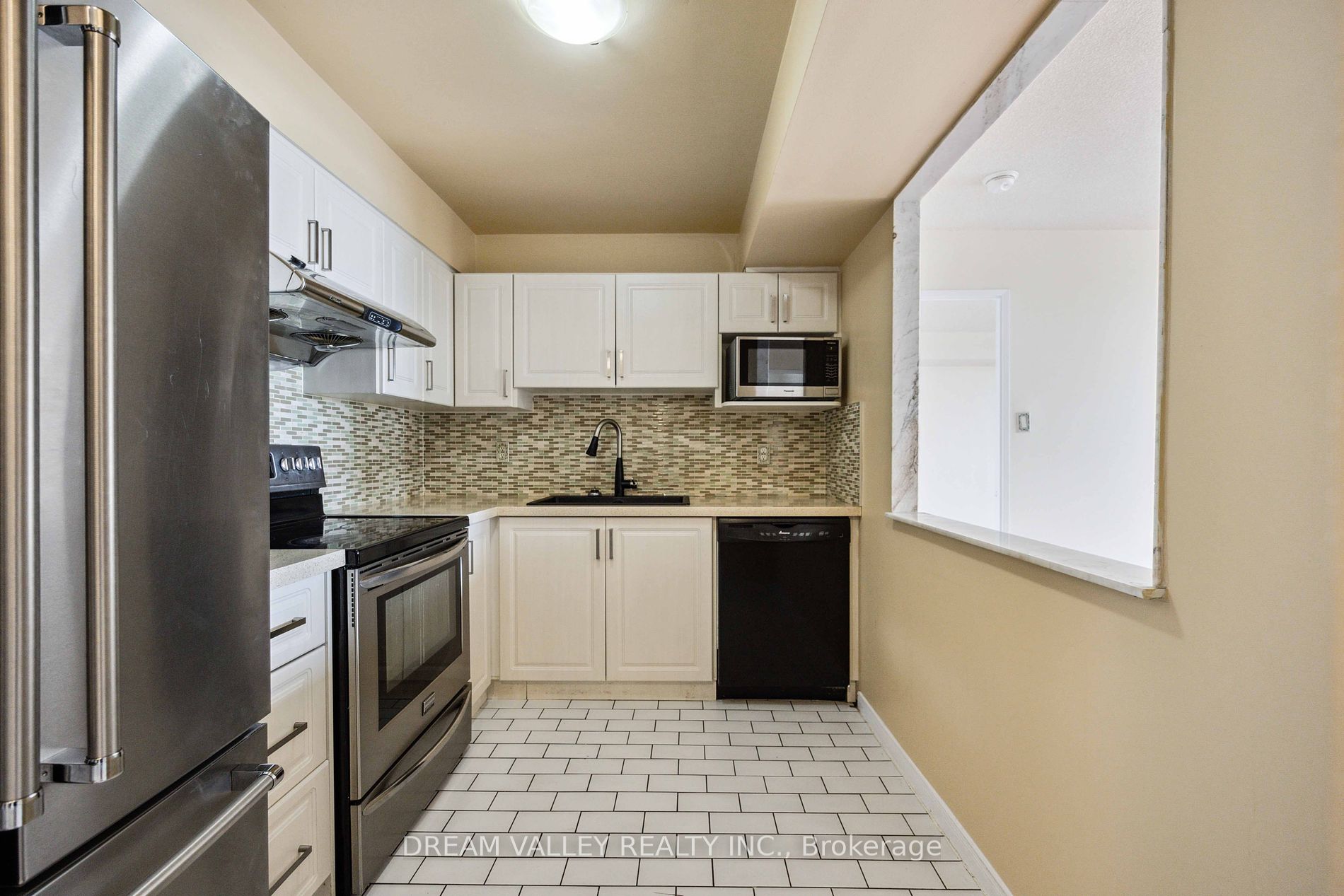 330 Mccowan Road, #906