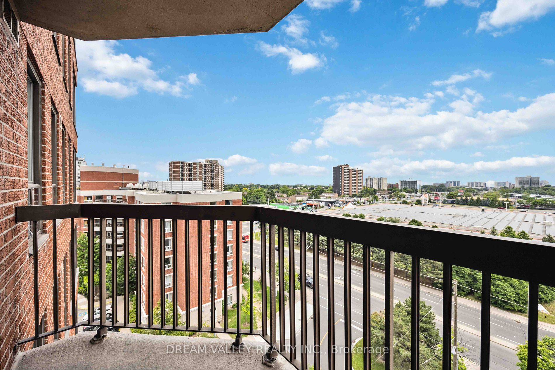 330 Mccowan Road, #906