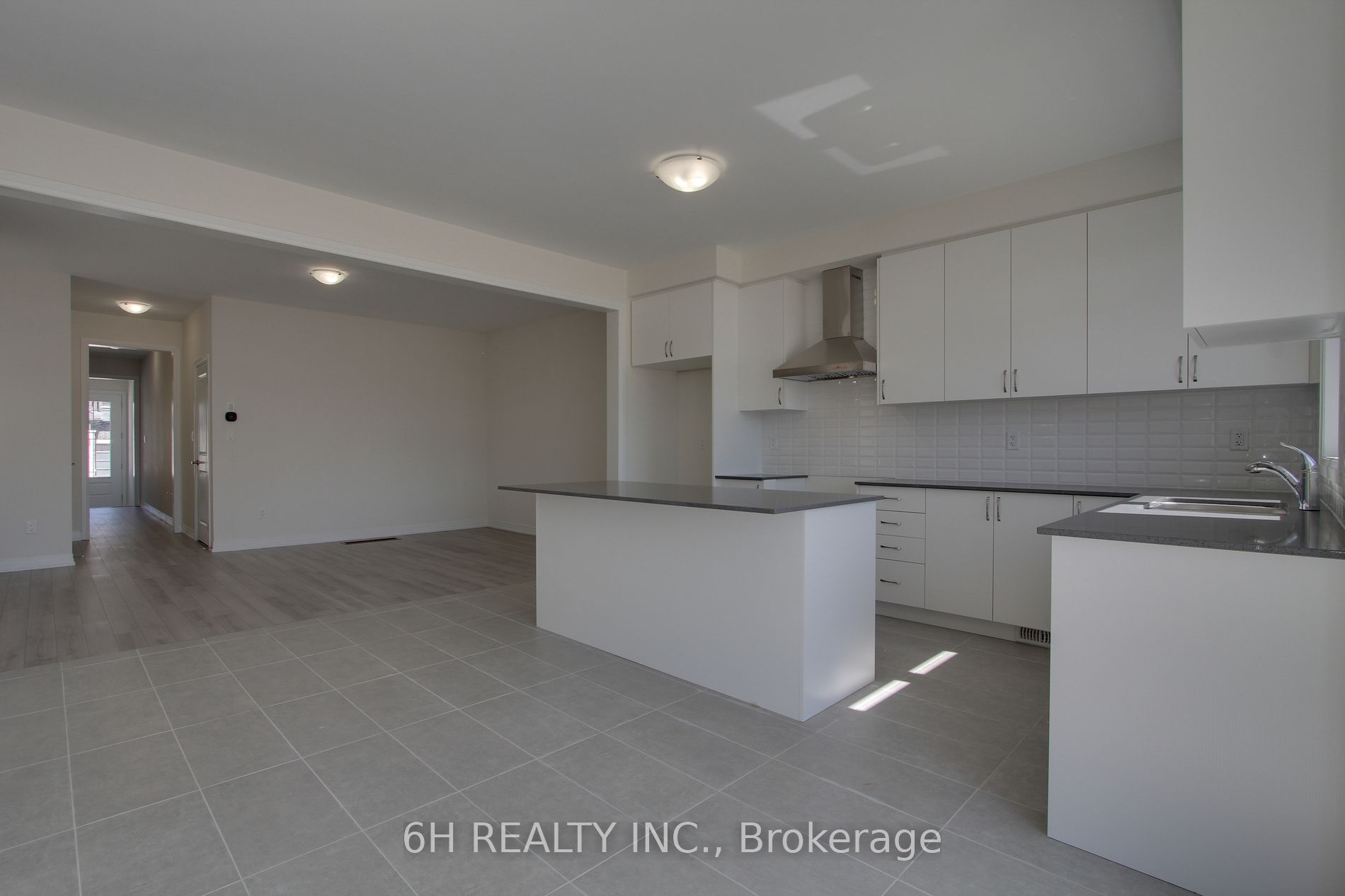 2608 Hibiscus Drive