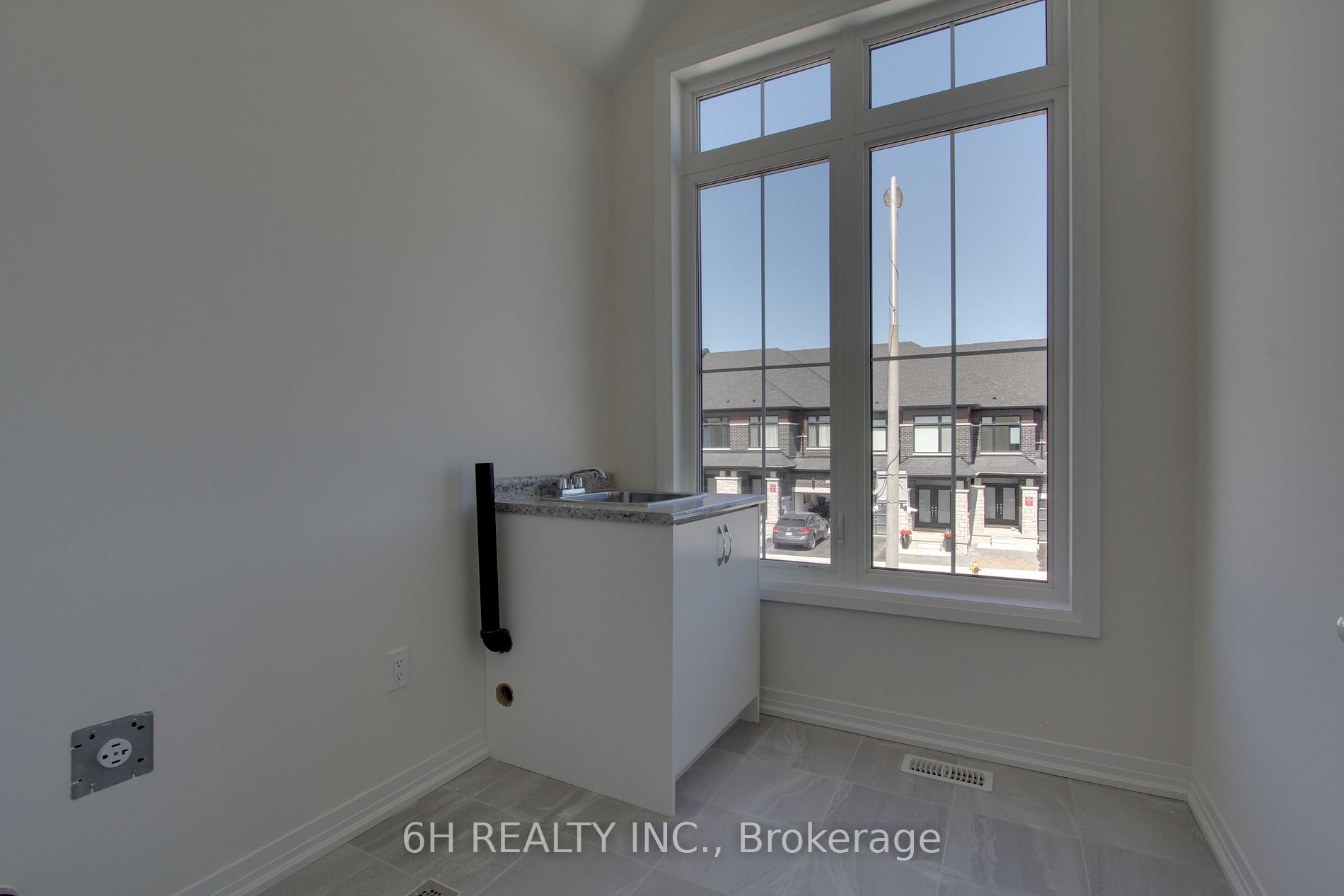2608 Hibiscus Drive